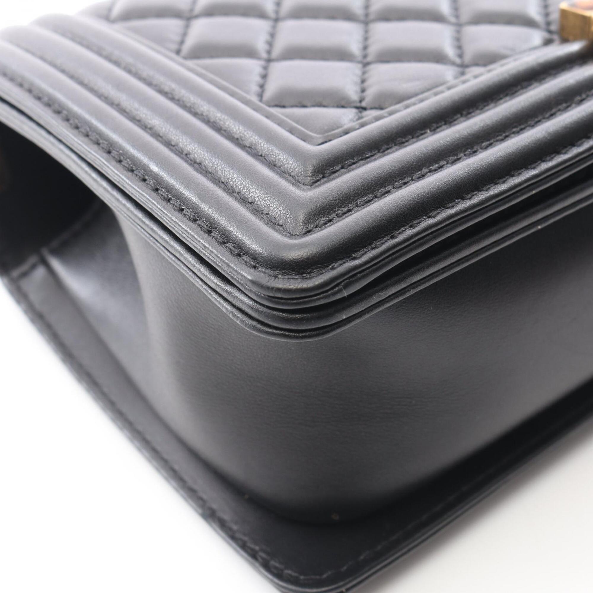 Chanel Black Leather Handbag Shoulder Bag (Pre-Owned)