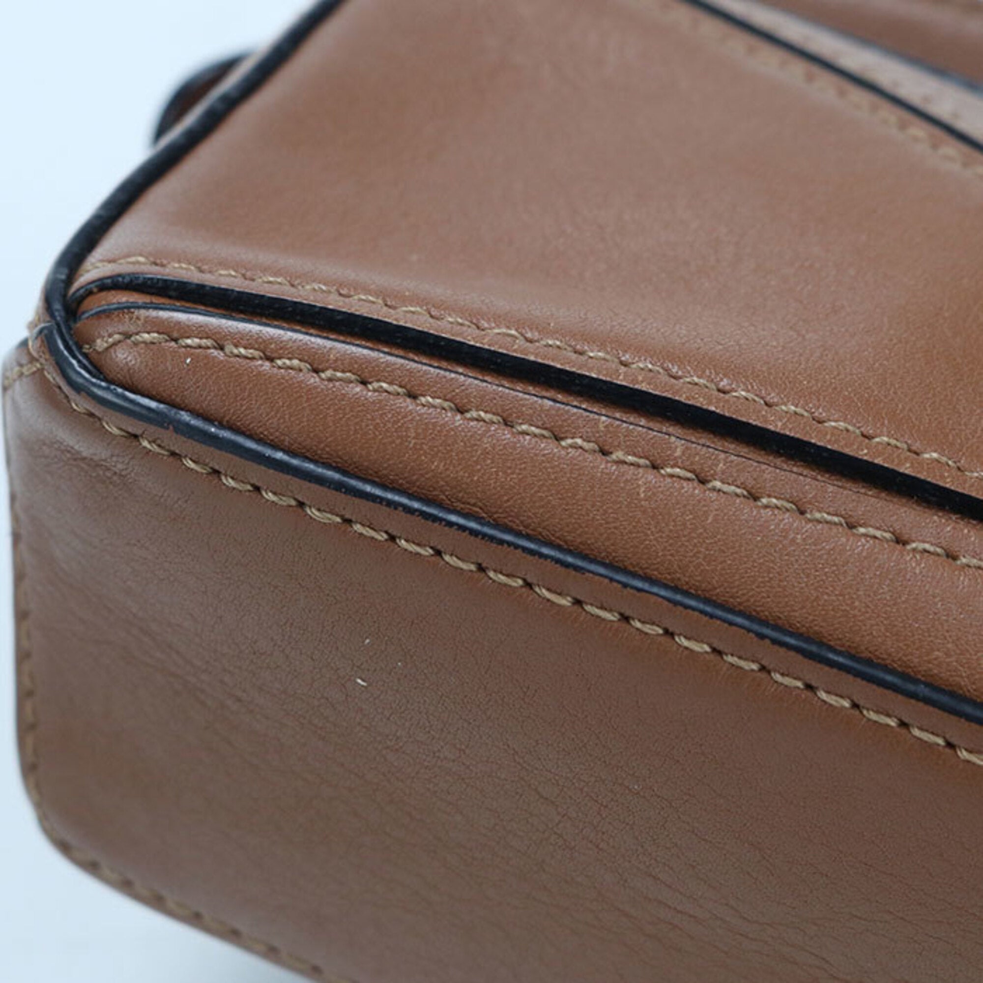 Loewe Brown Leather Handbag (Pre-Owned)