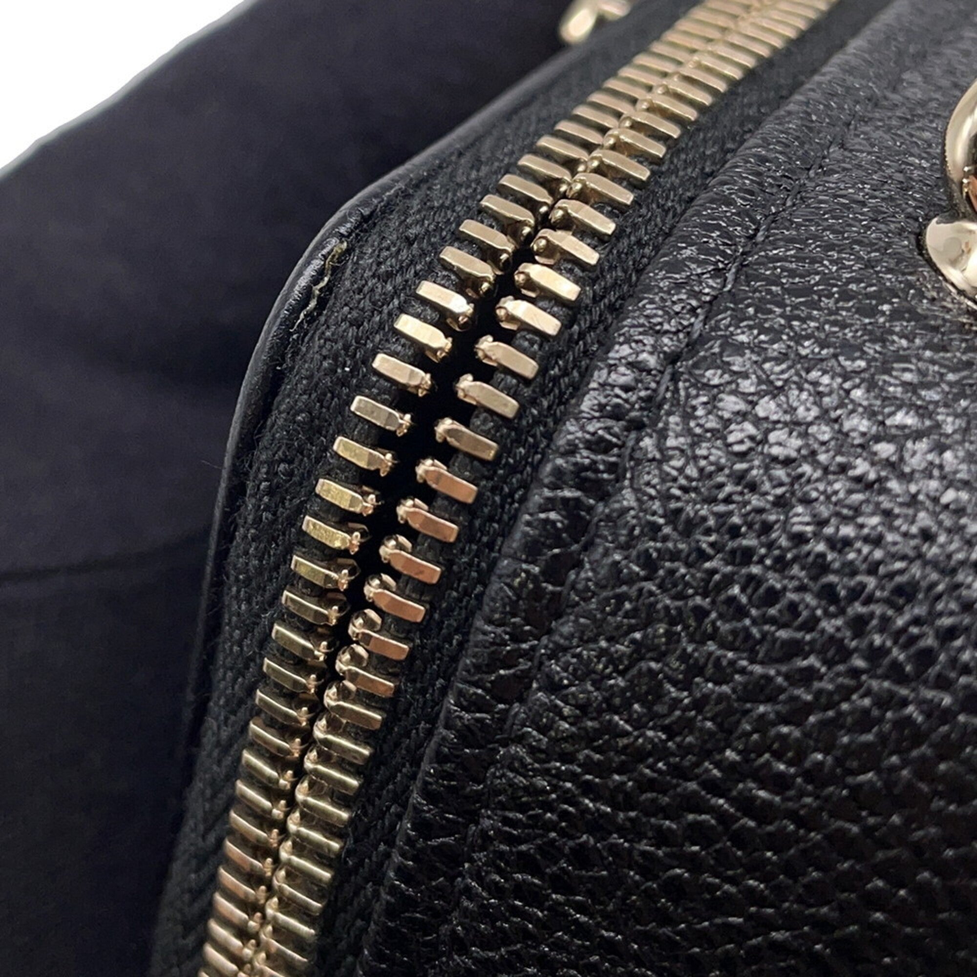Chanel Black Grained Calfskin Shoulder Bag (Pre-Owned)