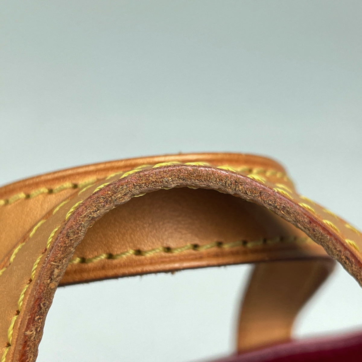 Louis Vuitton Pomme D'amour Red Color Monogram Vernis Handbag Tote Bag (Pre-Owned)