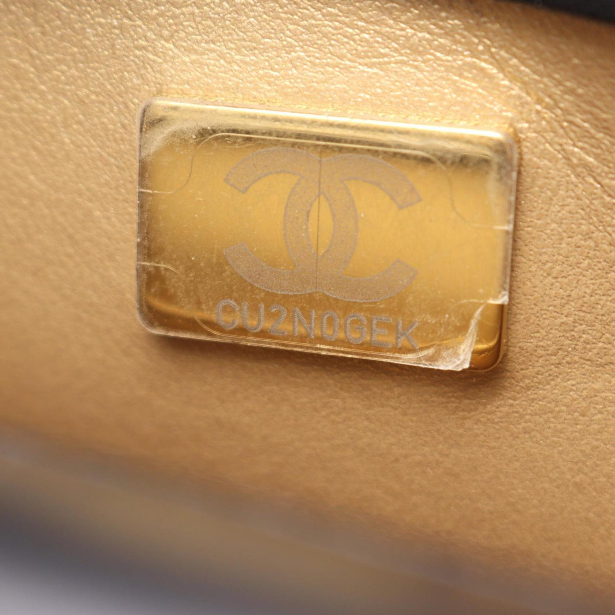 Chanel Black Leather Shoulder Bag (Pre-Owned)