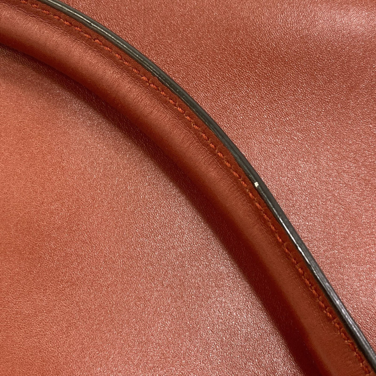 Tod's Brown Leather Handbag (Pre-Owned)