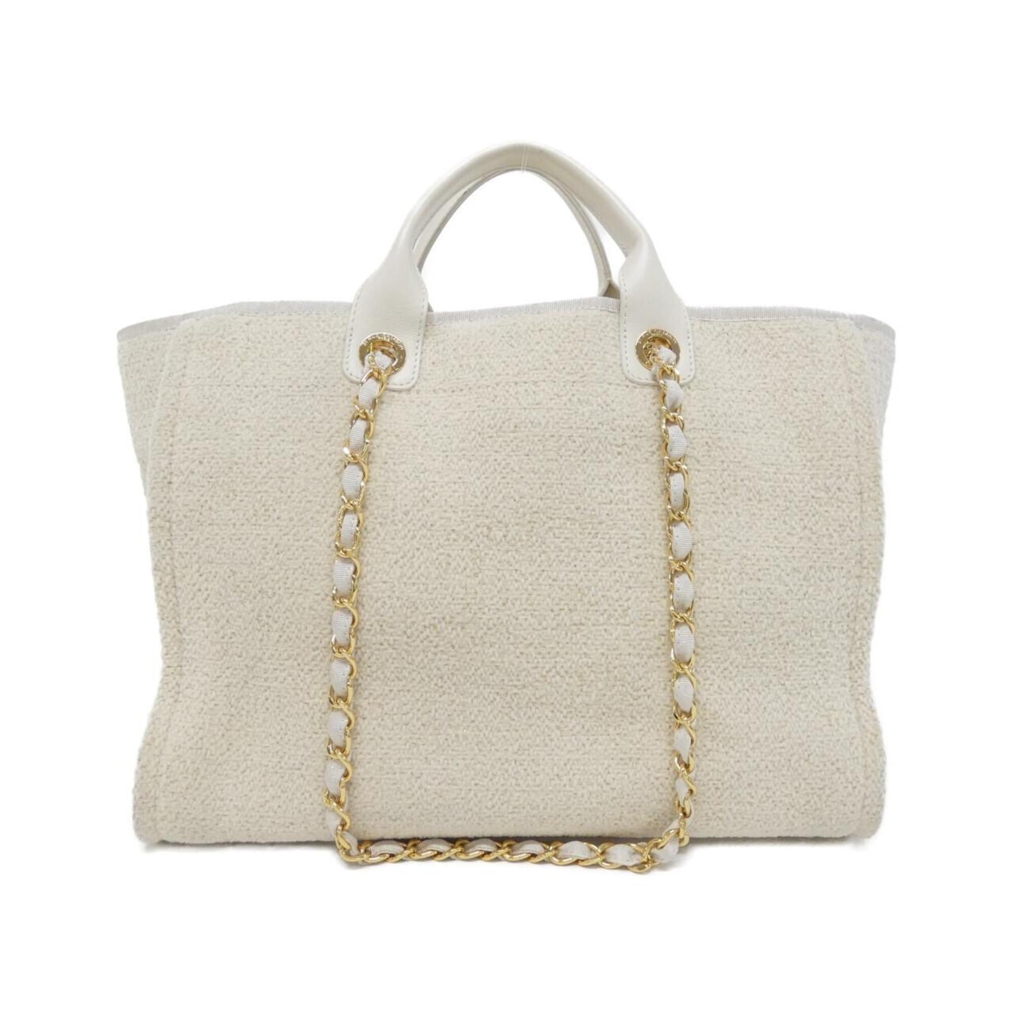 Chanel Gold White Tweed Handbag (Pre-Owned)