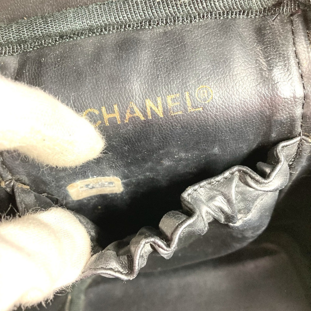 Chanel Black Leather Handbag Pouch Vanity Bag (Pre-Owned)