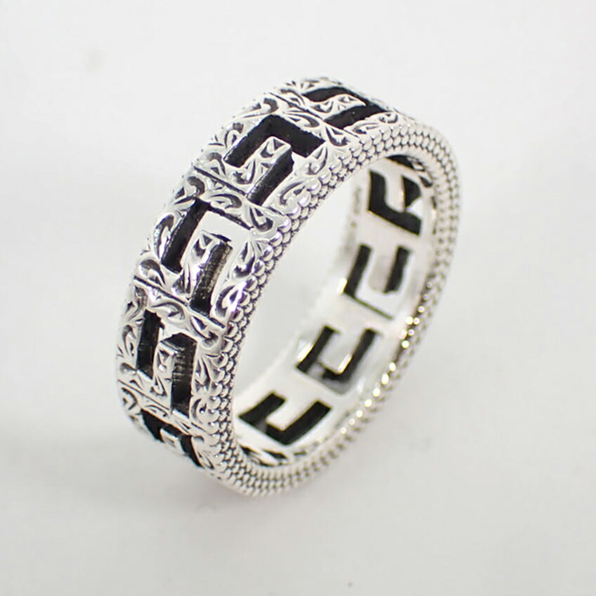 Gucci Sterling Silver 925 Band Ring (Pre-Owned)