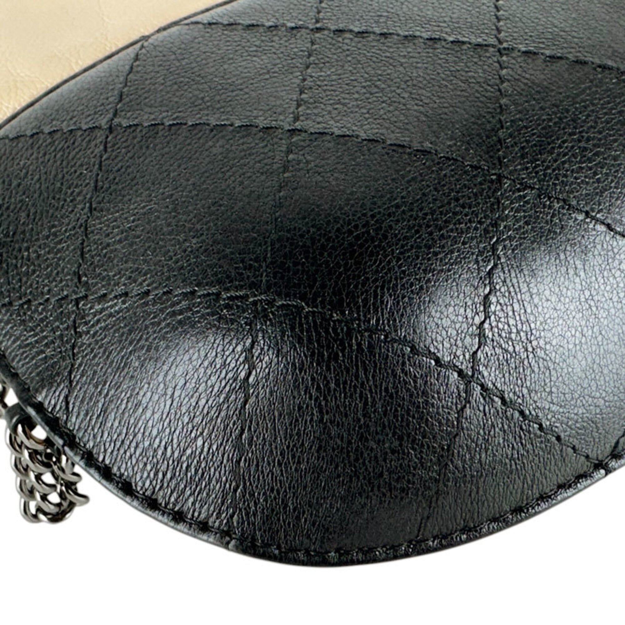 Chanel Beige Black Leather Shoulder Bag (Pre-Owned)