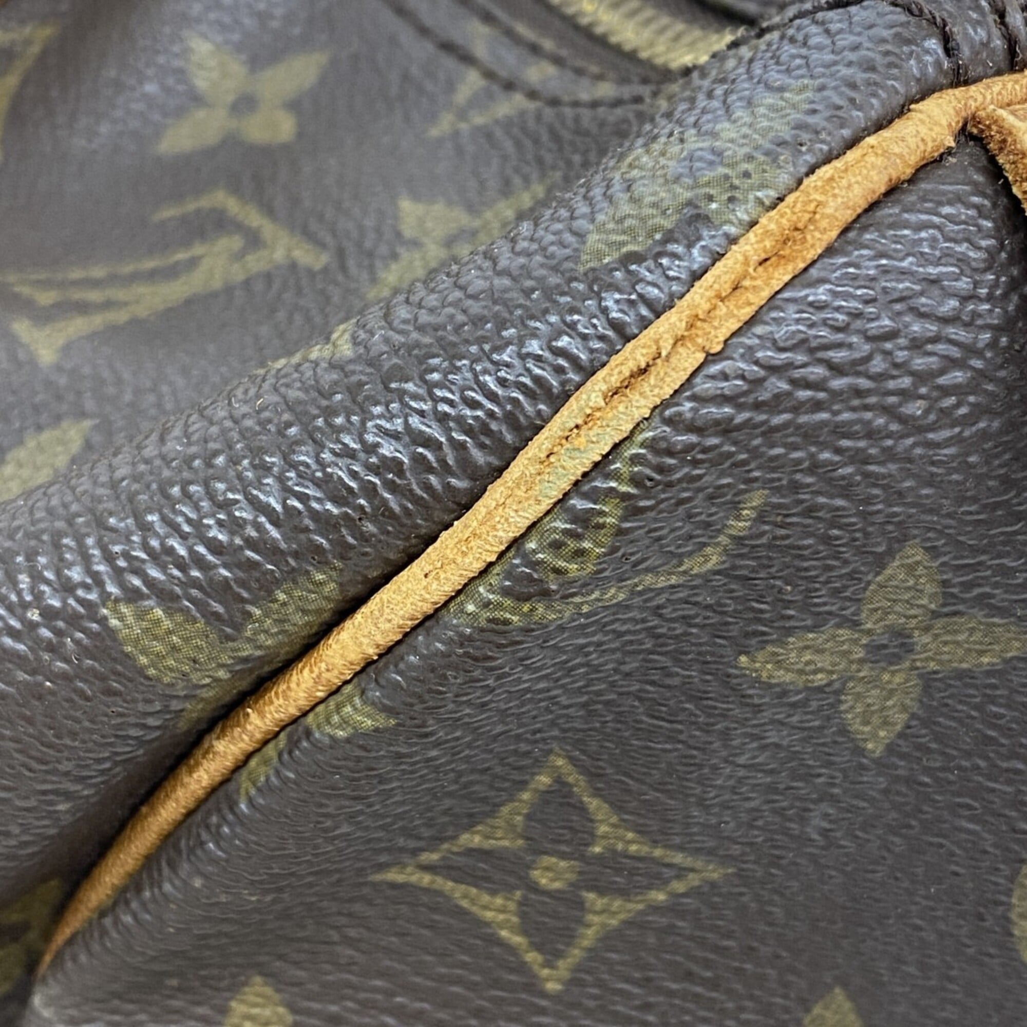 Louis Vuitton Brown Handbag (Pre-Owned)