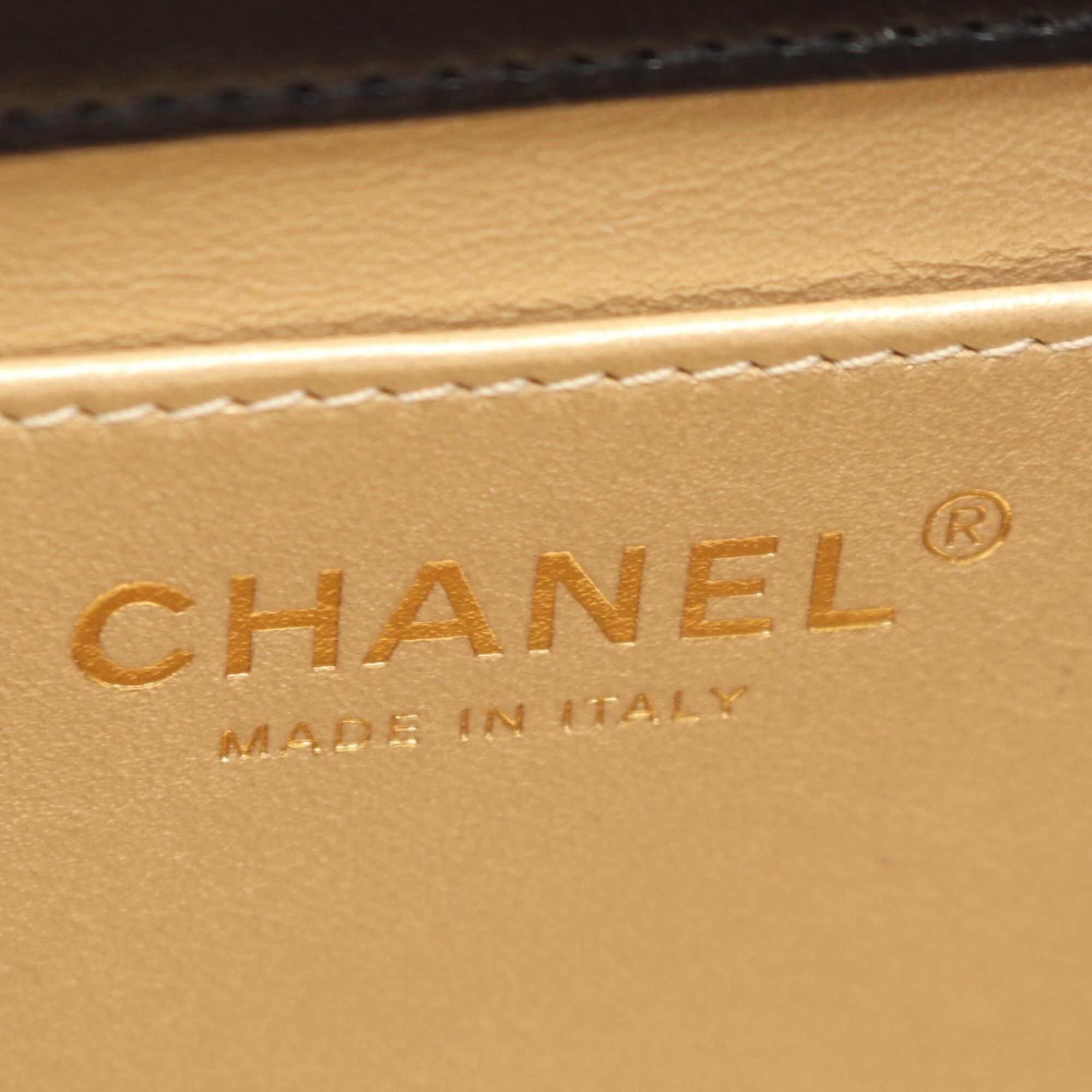 Chanel Black Leather Handbag Shoulder Bag (Pre-Owned)