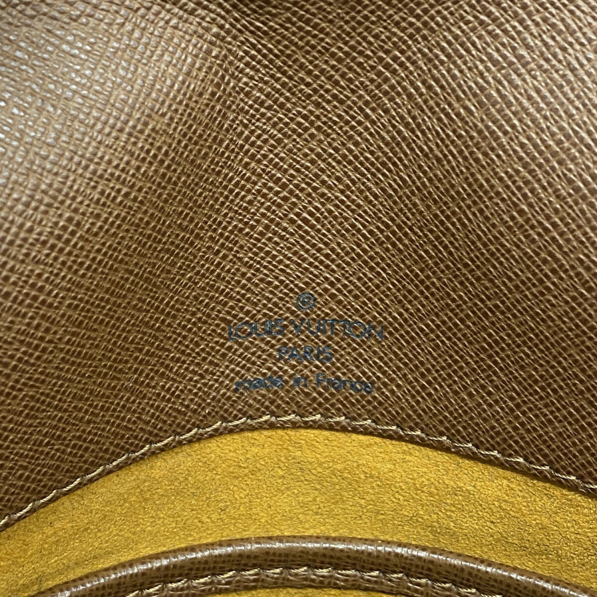 Louis Vuitton Brown Shoulder Bag (Pre-Owned)