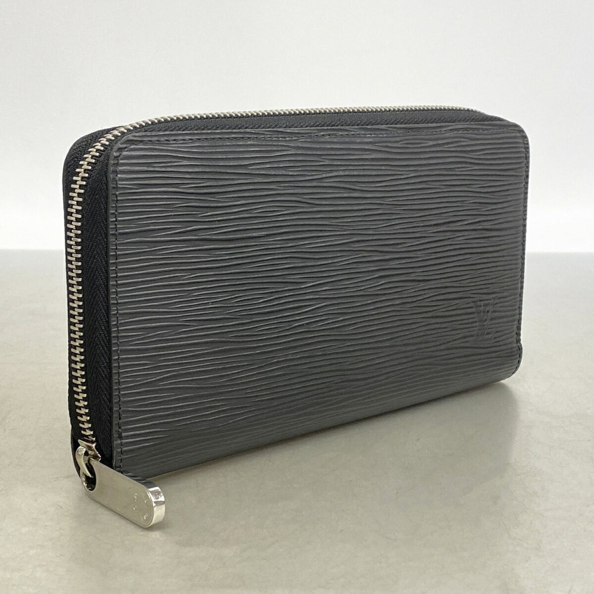 Louis Vuitton Noir Long Wallet (Bi-Fold) (Pre-Owned)
