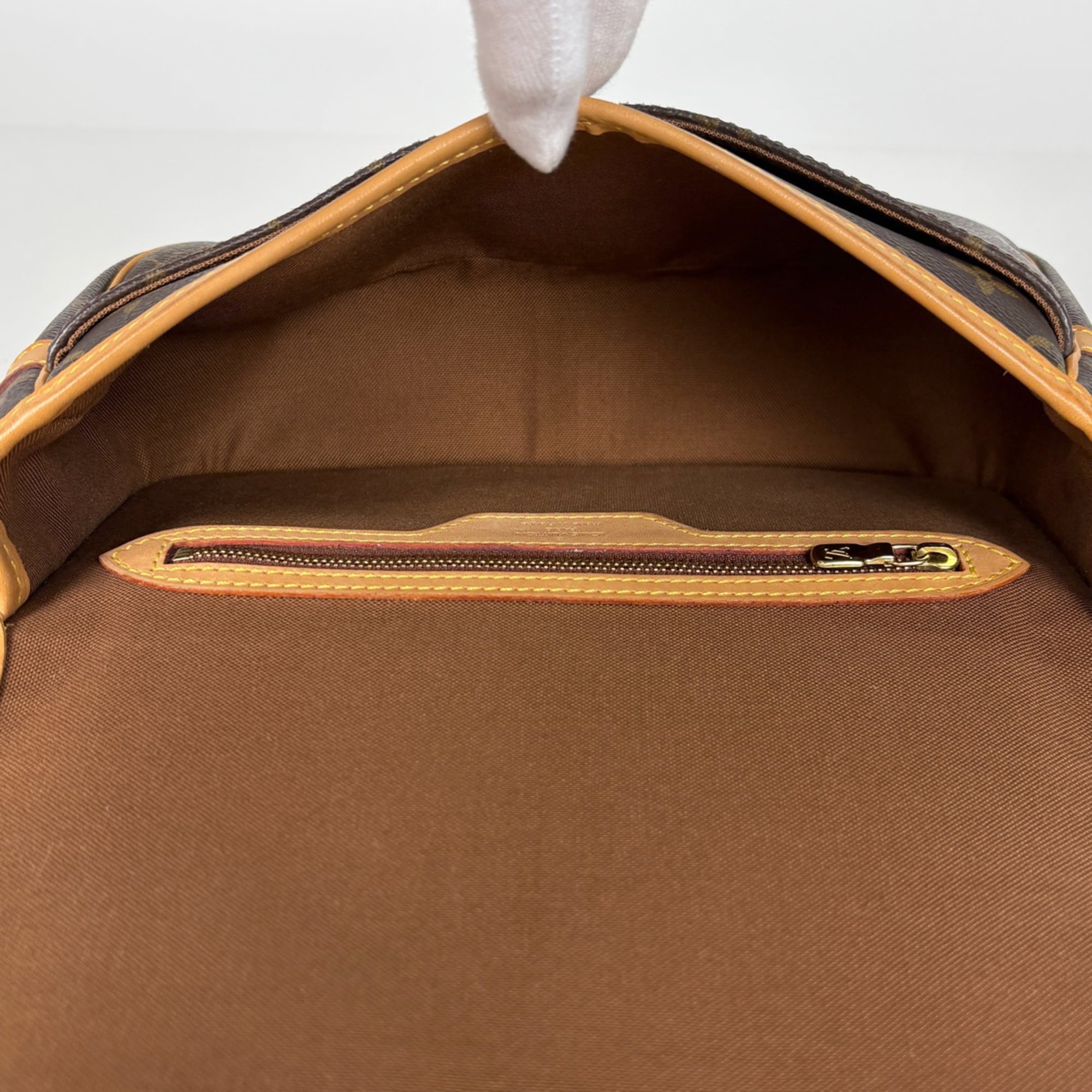 Louis Vuitton Brown Monogram Shoulder Bag (Pre-Owned)