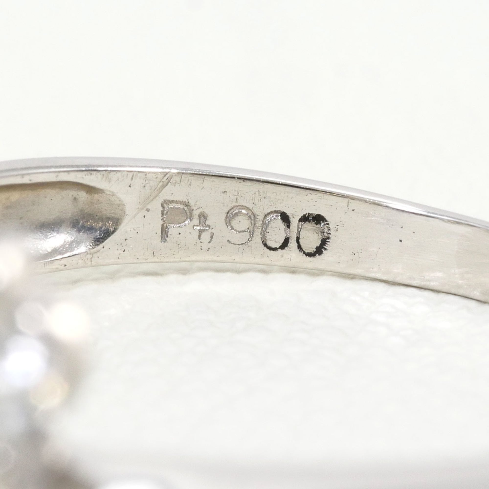 Unbranded Platinum Platinum 900 Band Ring (Pre-Owned)