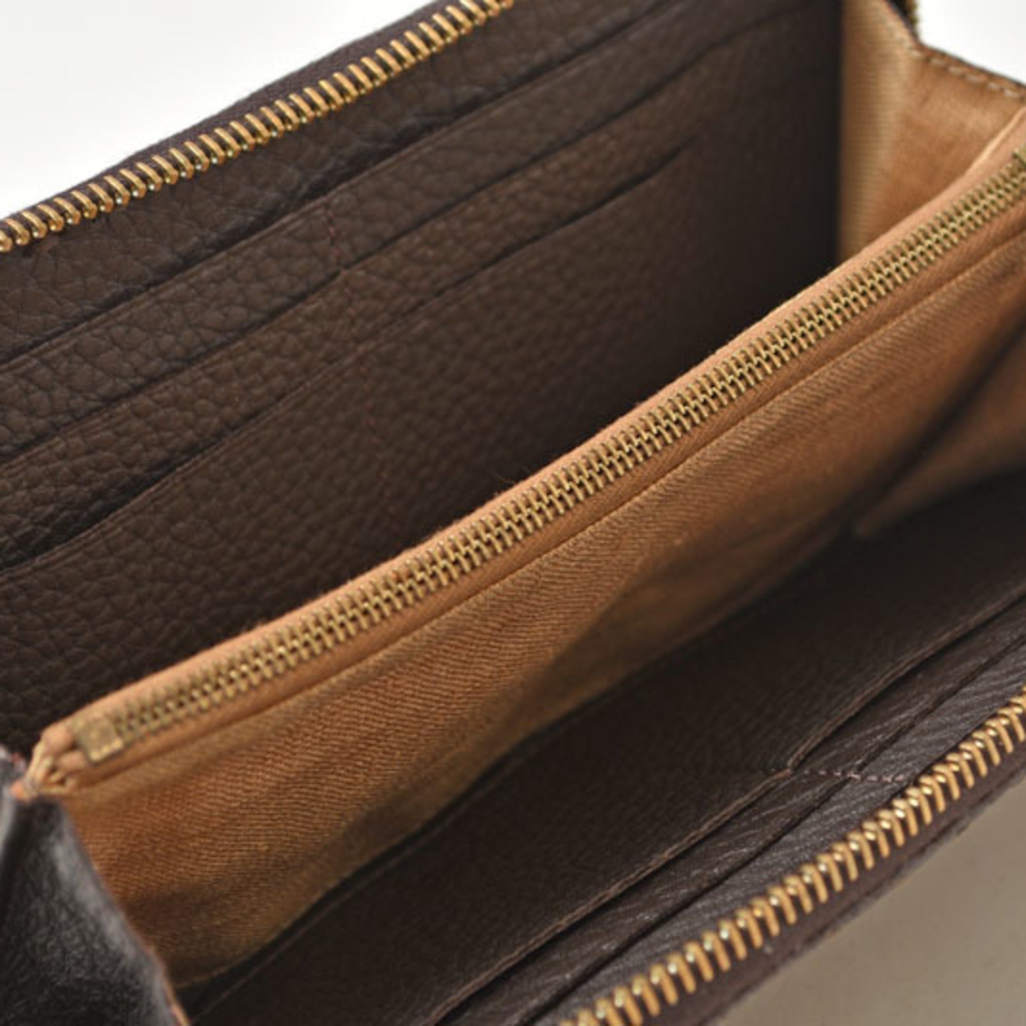 Fendi Dark Brown Leather Coin Purse/Coin Case (Pre-Owned)