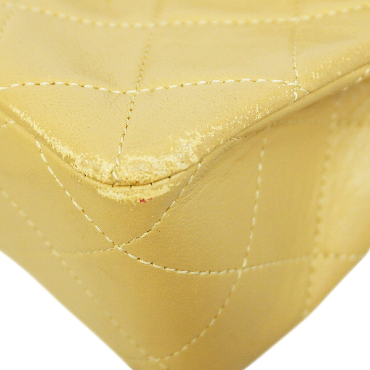 Chanel Beige Leather Shoulder Bag (Pre-Owned)