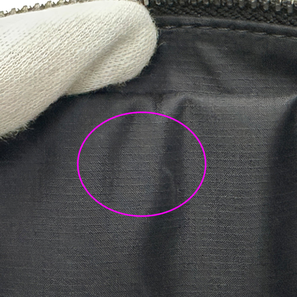 Burberry Black Nylon Handbag Sling Bag (Pre-Owned)
