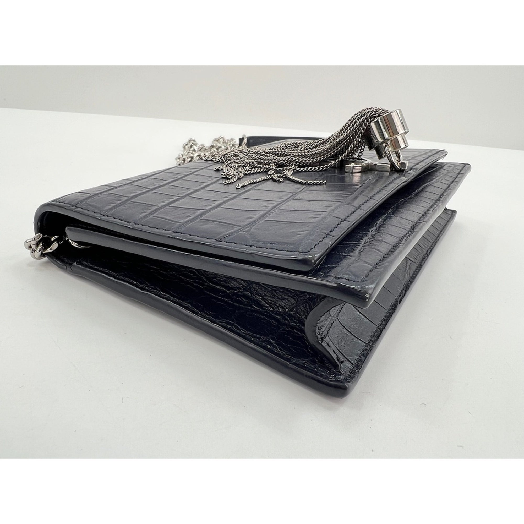 Yves Saint Laurent Navy Shoulder Bag (Pre-Owned)