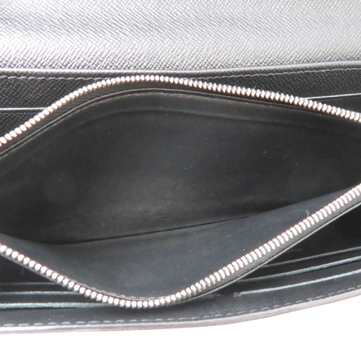 Louis Vuitton Black Epi Leather Long Wallet (Bi-Fold) (Pre-Owned)