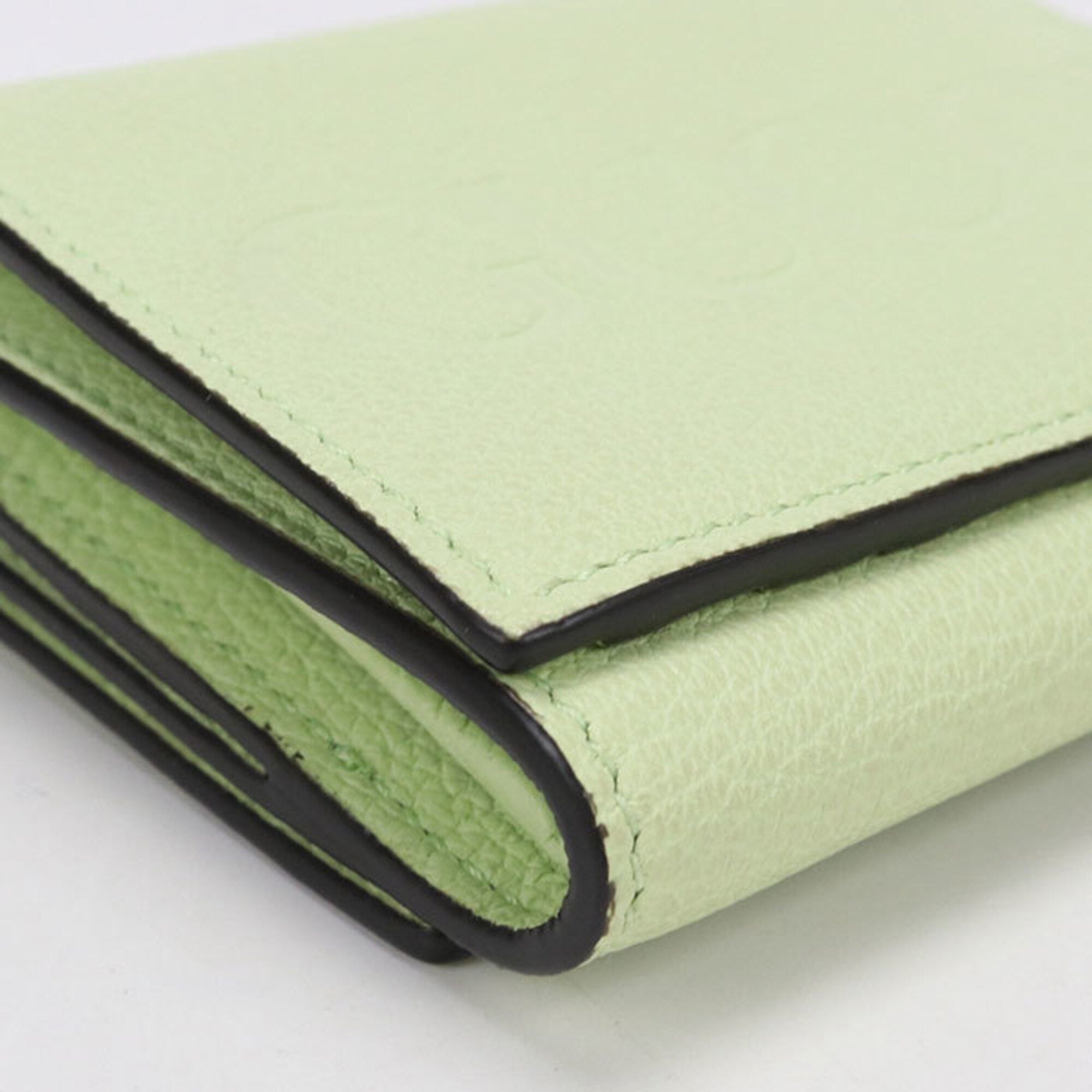 Gucci Green Leather Wallet (Bi-Fold) (Pre-Owned)