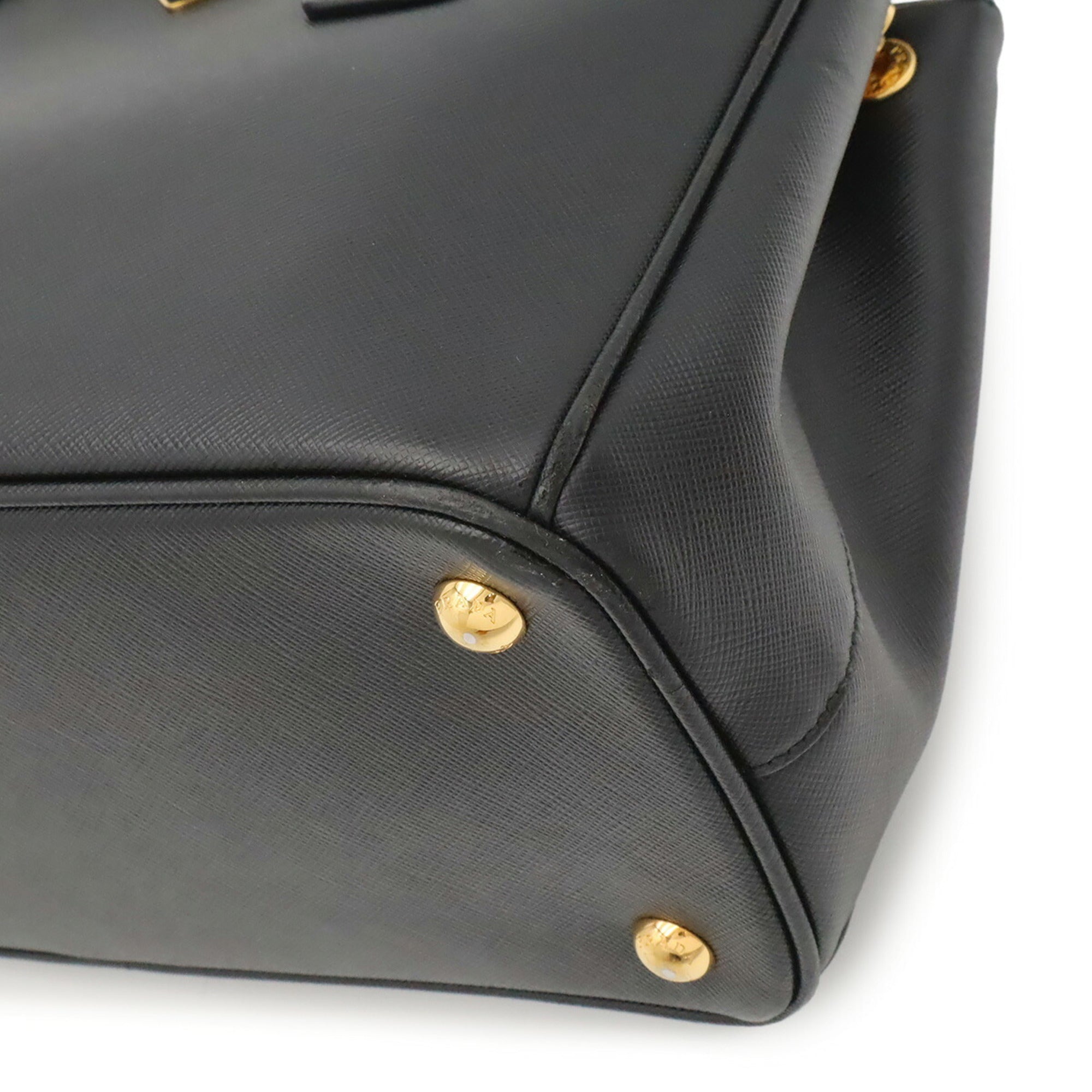 Prada Black Nero Saffiano Handbag (Pre-Owned)