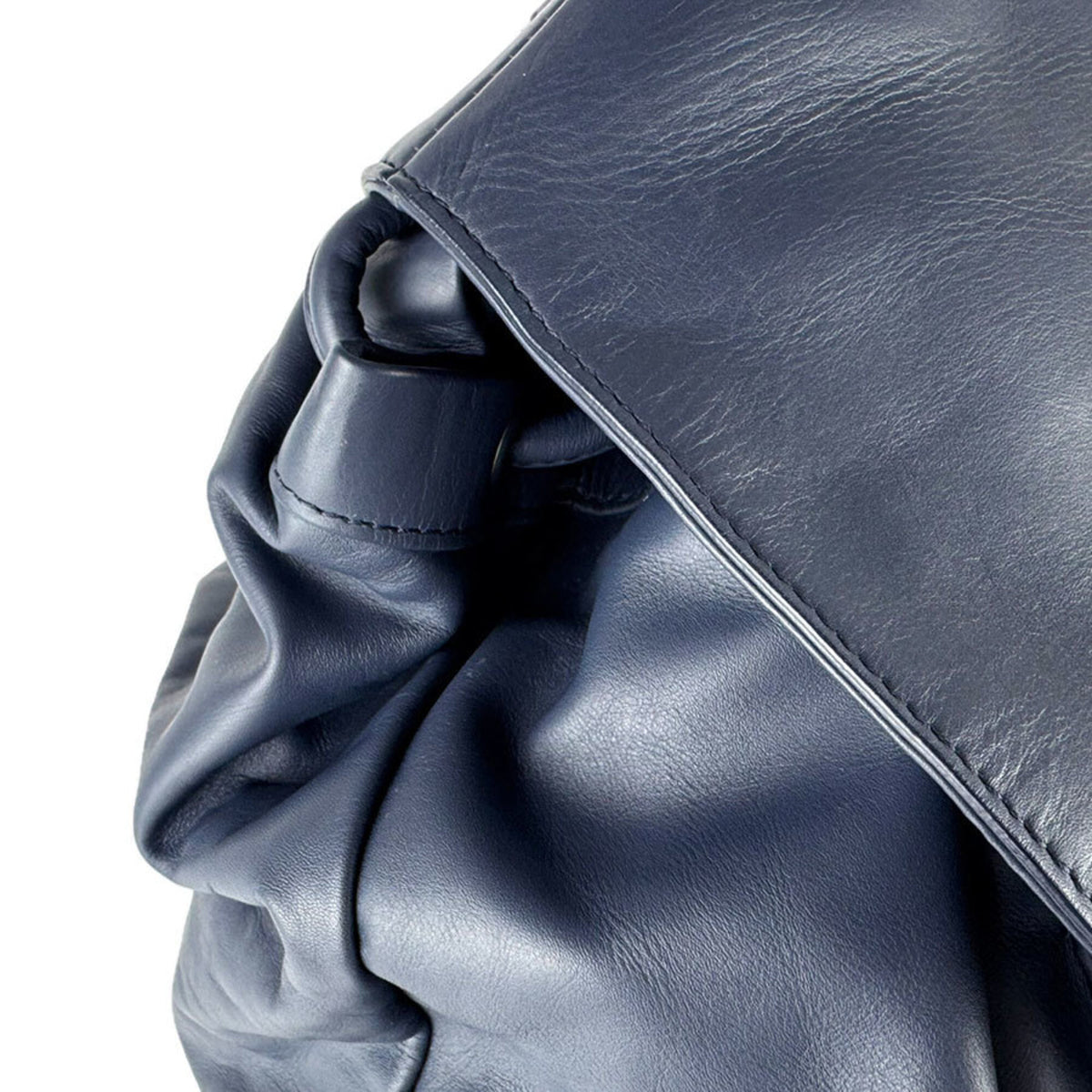 Bottega Veneta Navy Leather Backpack (Pre-Owned)