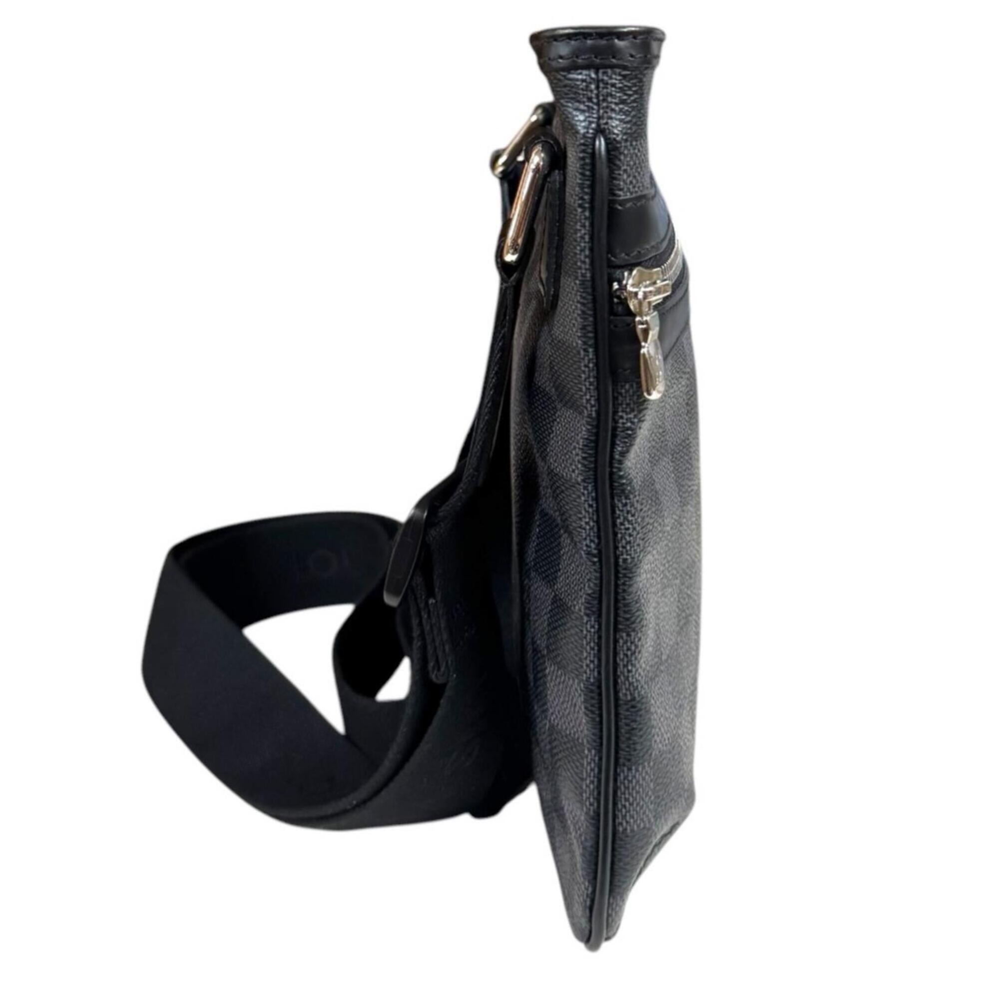 Louis Vuitton Damier Graphite Black Gray Damier Graphite Shoulder Bag (Pre-Owned)