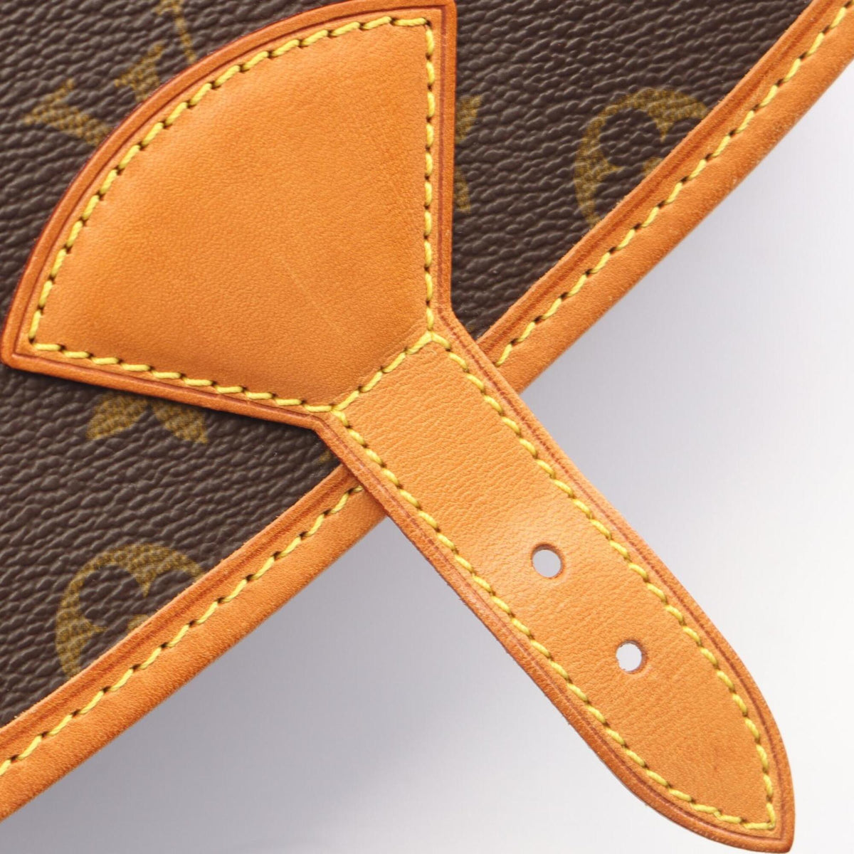 Louis Vuitton Brown Coated Canvas Leather Handbag Shoulder Bag (Pre-Owned)
