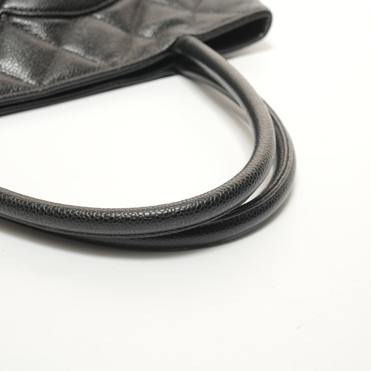 Chanel Black Grained Calfskin Tote Bag (Pre-Owned)