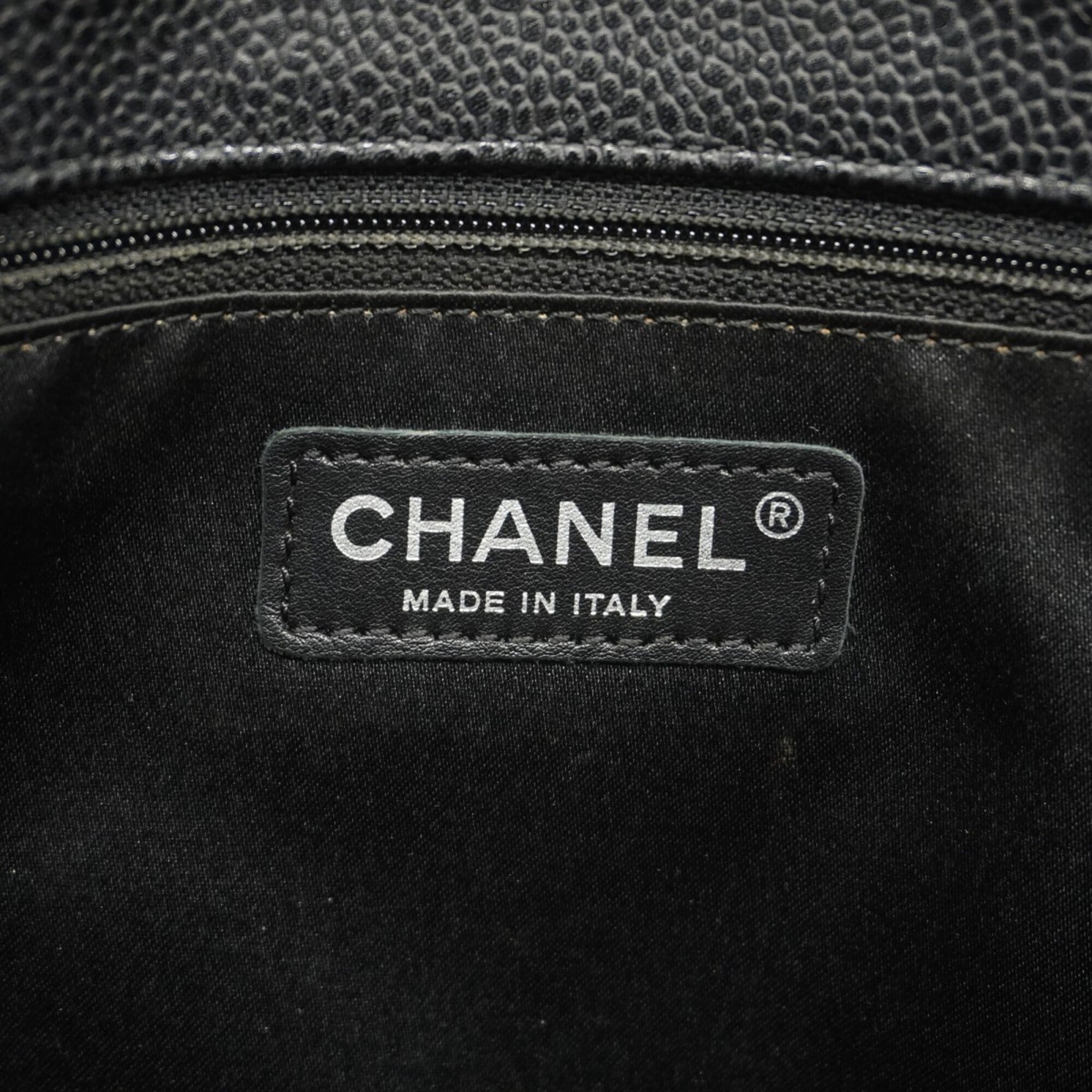 Chanel Black Grained Calfskin Tote Bag (Pre-Owned)