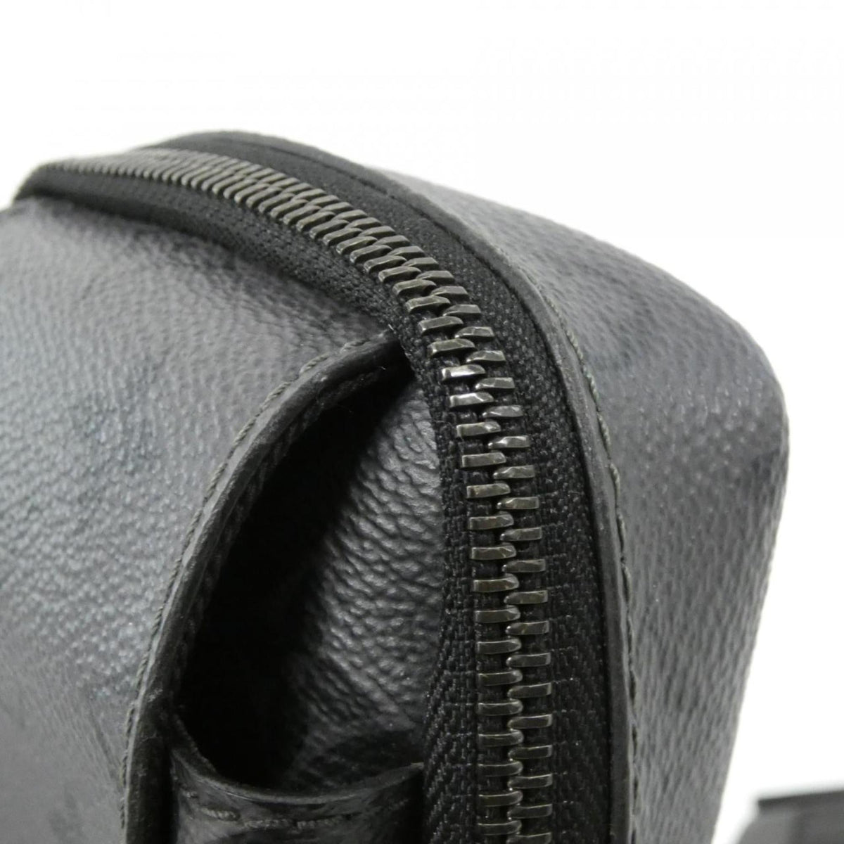 Louis Vuitton Black Coated Canvas Handbag Pouch Shoulder Bag (Pre-Owned)