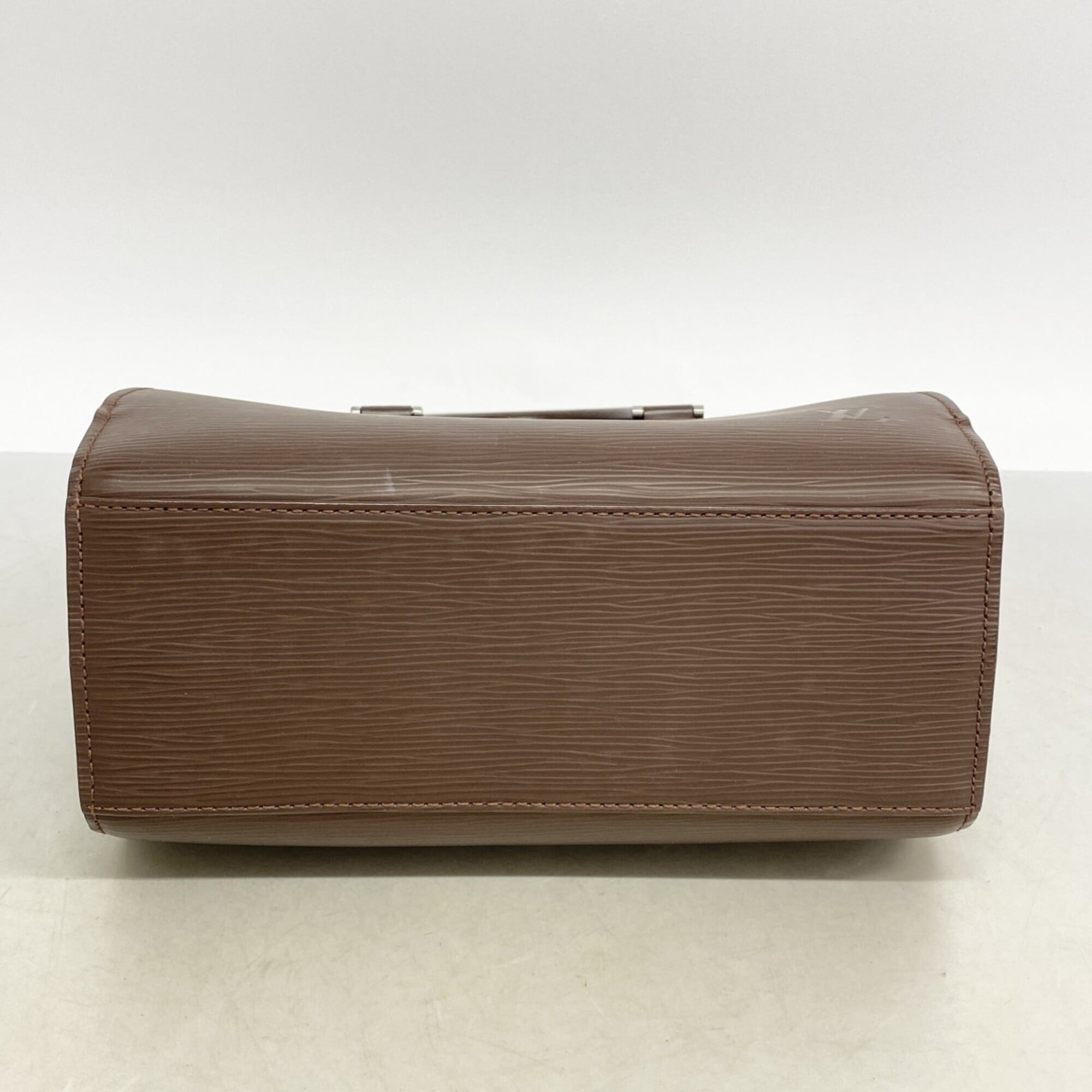 Louis Vuitton Mocha Handbag (Pre-Owned)