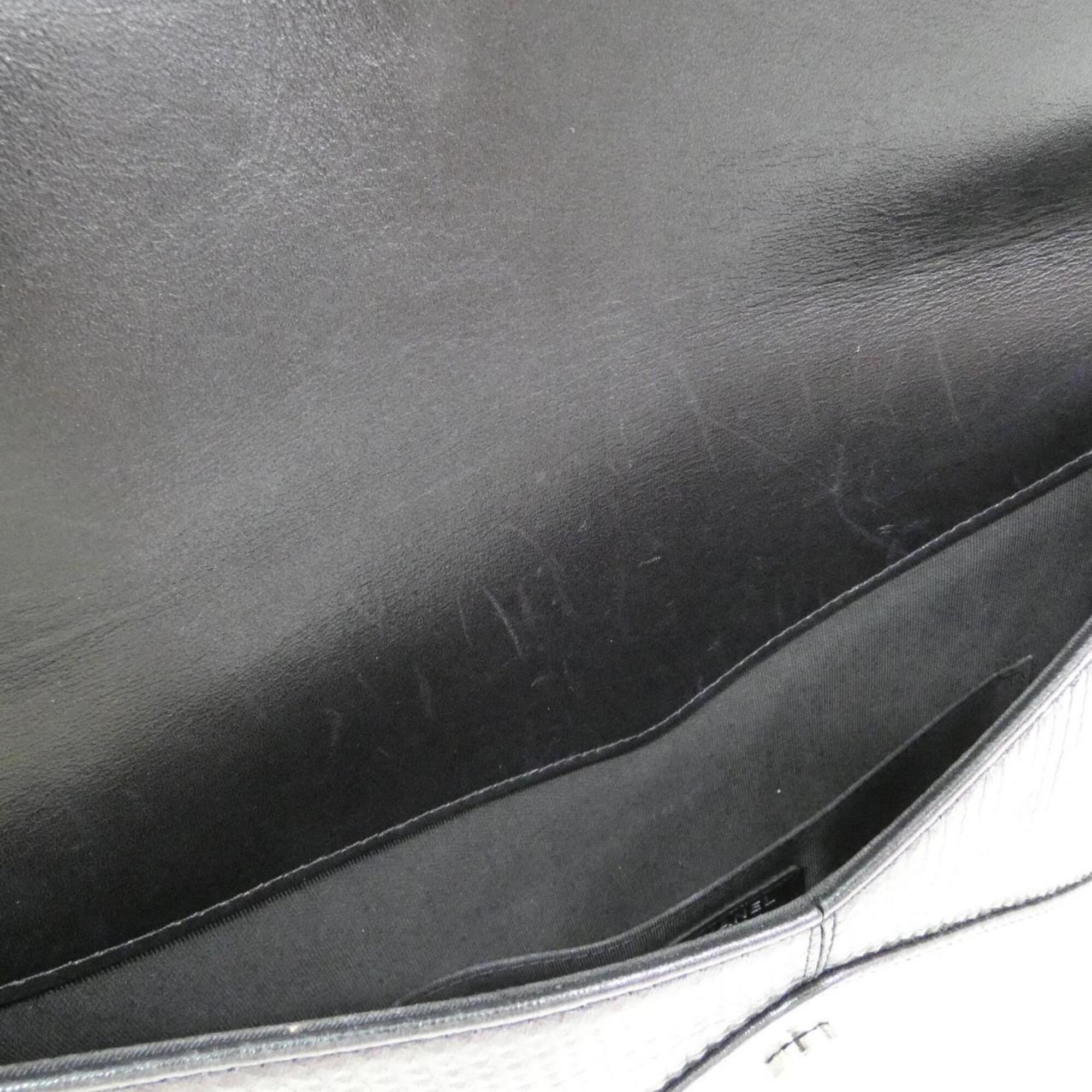 Chanel Black Leather Handbag (Pre-Owned)