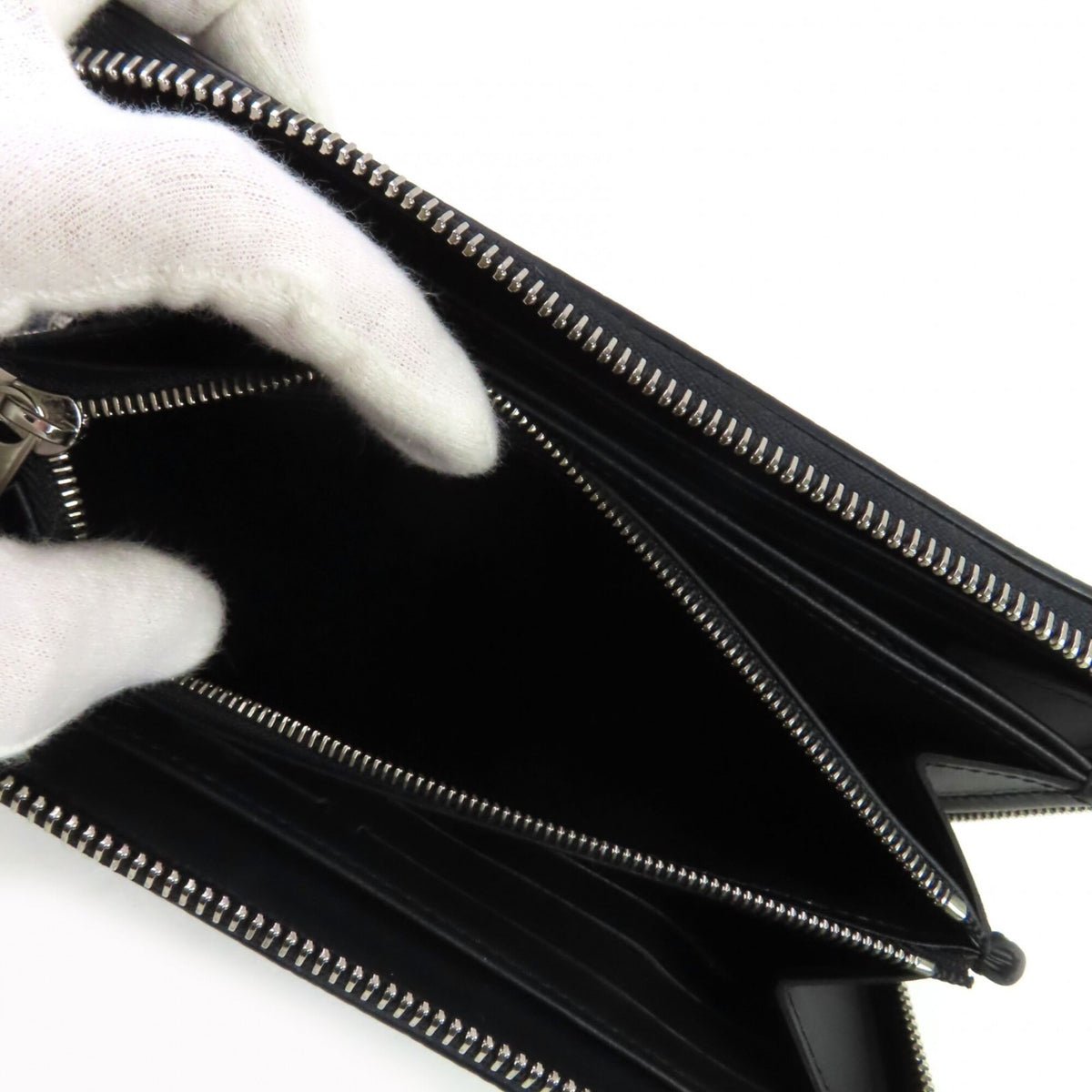 Louis Vuitton Mahina Noir Mahina Leather Long Wallet (Bi-Fold) (Pre-Owned)