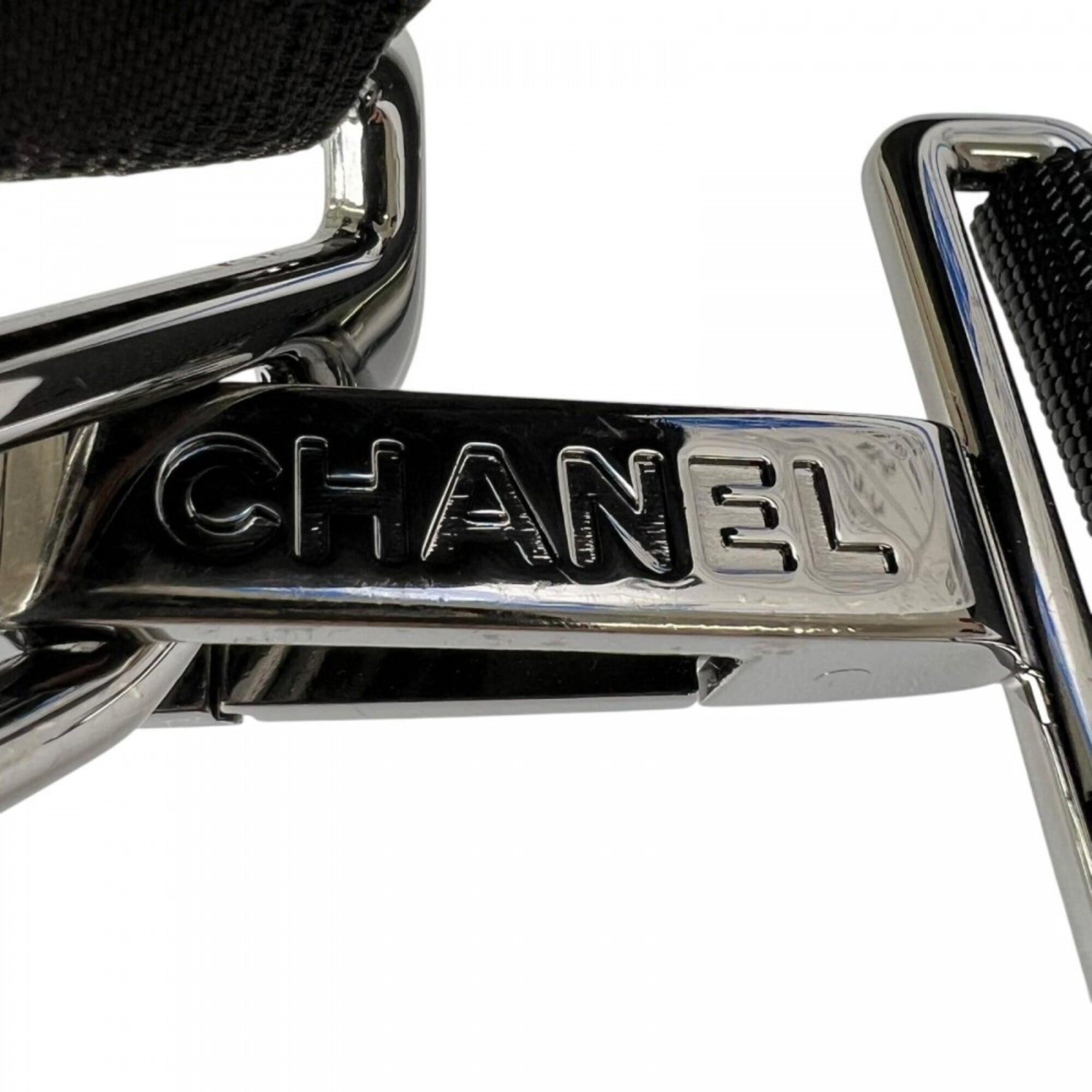 Chanel New Travel Line Black Nylon Shoulder Bag (Pre-Owned)