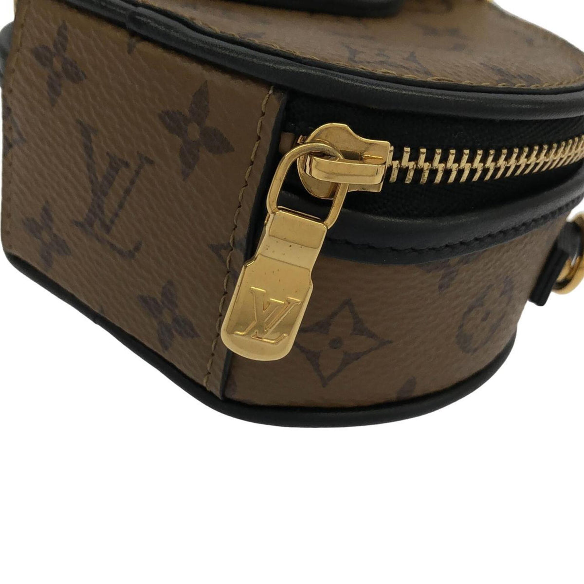 Louis Vuitton Marron Coated Canvas Shoulder Bag (Pre-Owned)