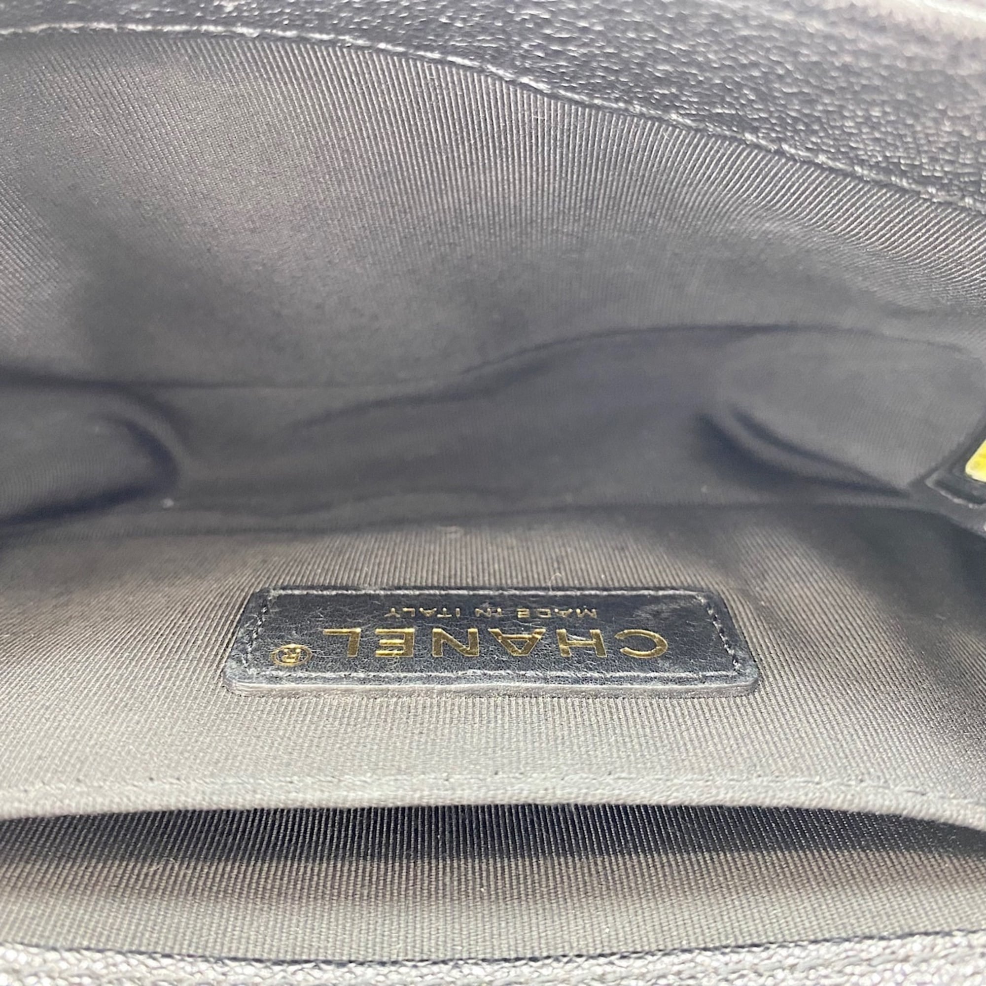 Chanel Boy Chanel Black Shoulder Bag (Pre-Owned)