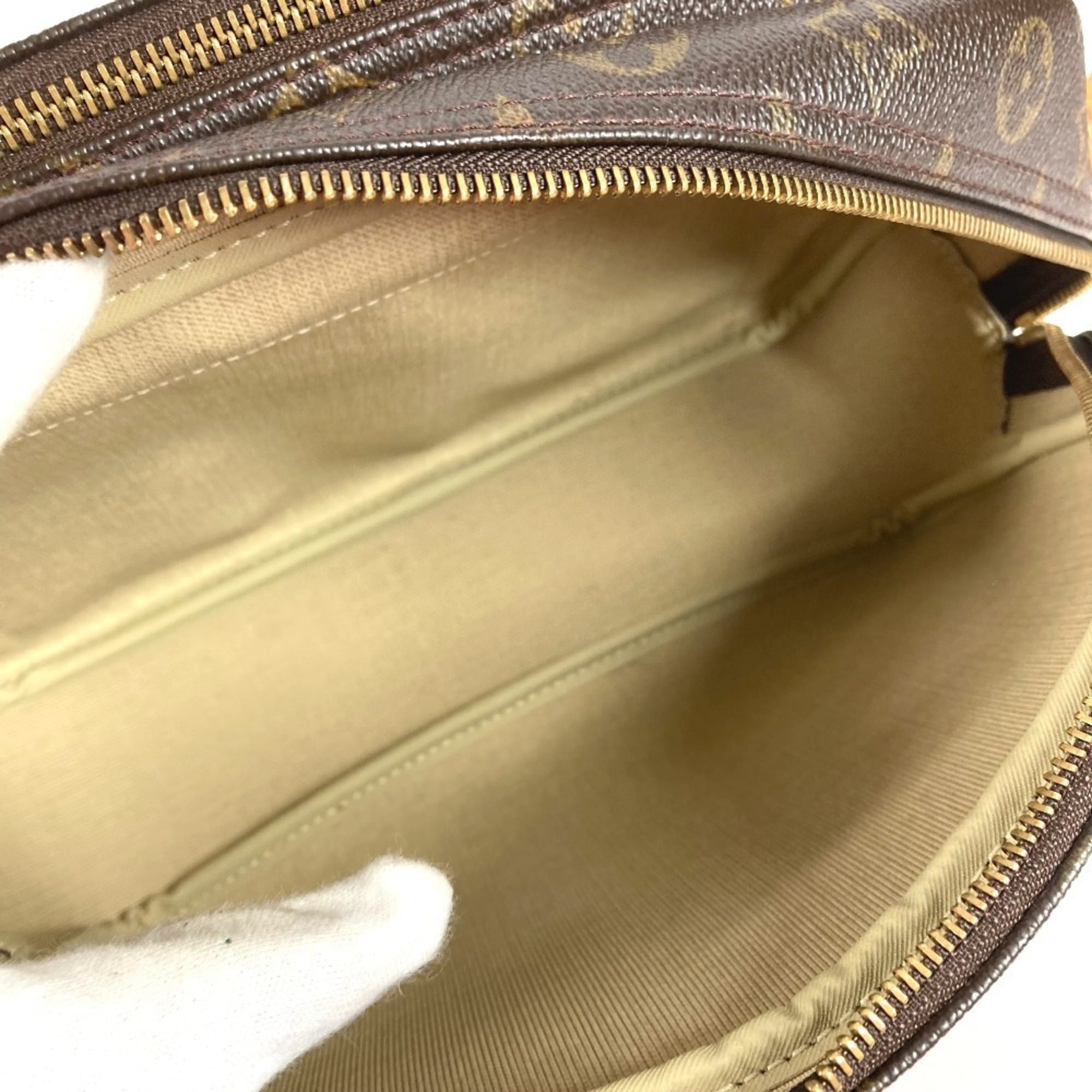 Louis Vuitton Brown Monogram Shoulder Bag (Pre-Owned)