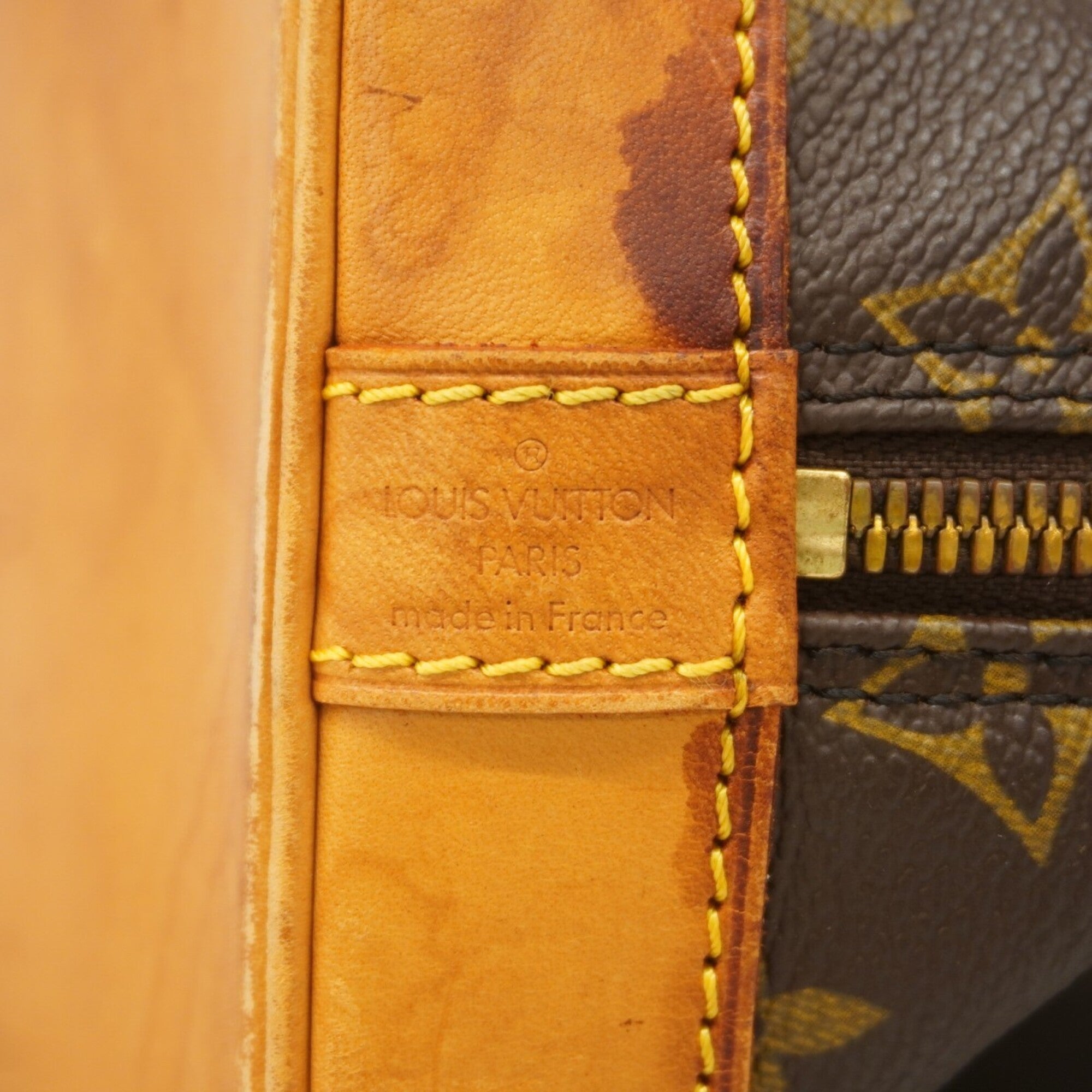 Louis Vuitton Brown Handbag (Pre-Owned)