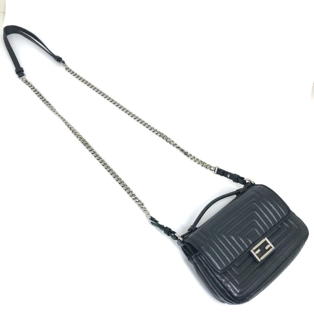 Fendi Black Leather Shoulder Bag (Pre-Owned)