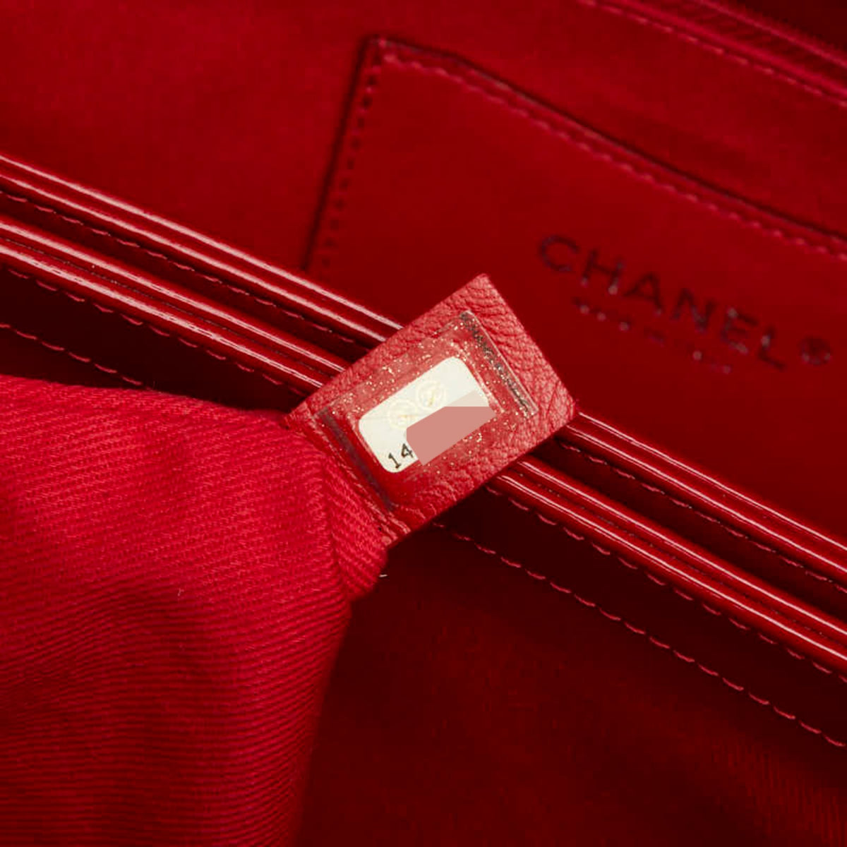 Chanel Red Color Leather Shoulder Bag Tote Bag (Pre-Owned)
