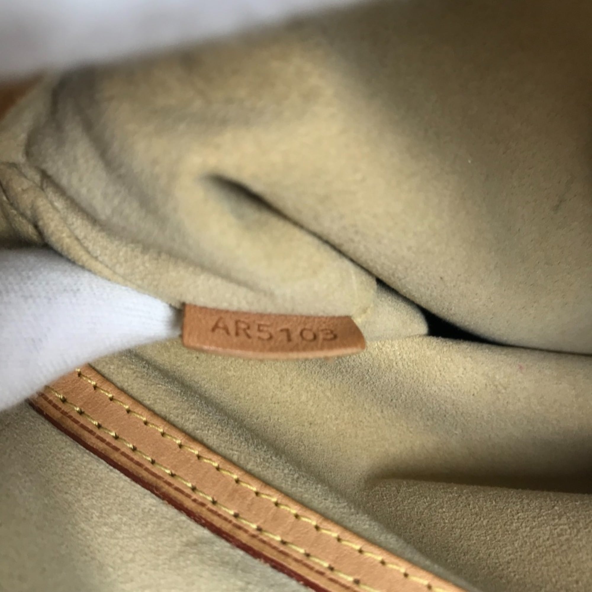 Louis Vuitton Monogram Brown Monogram Shoulder Bag (Pre-Owned)