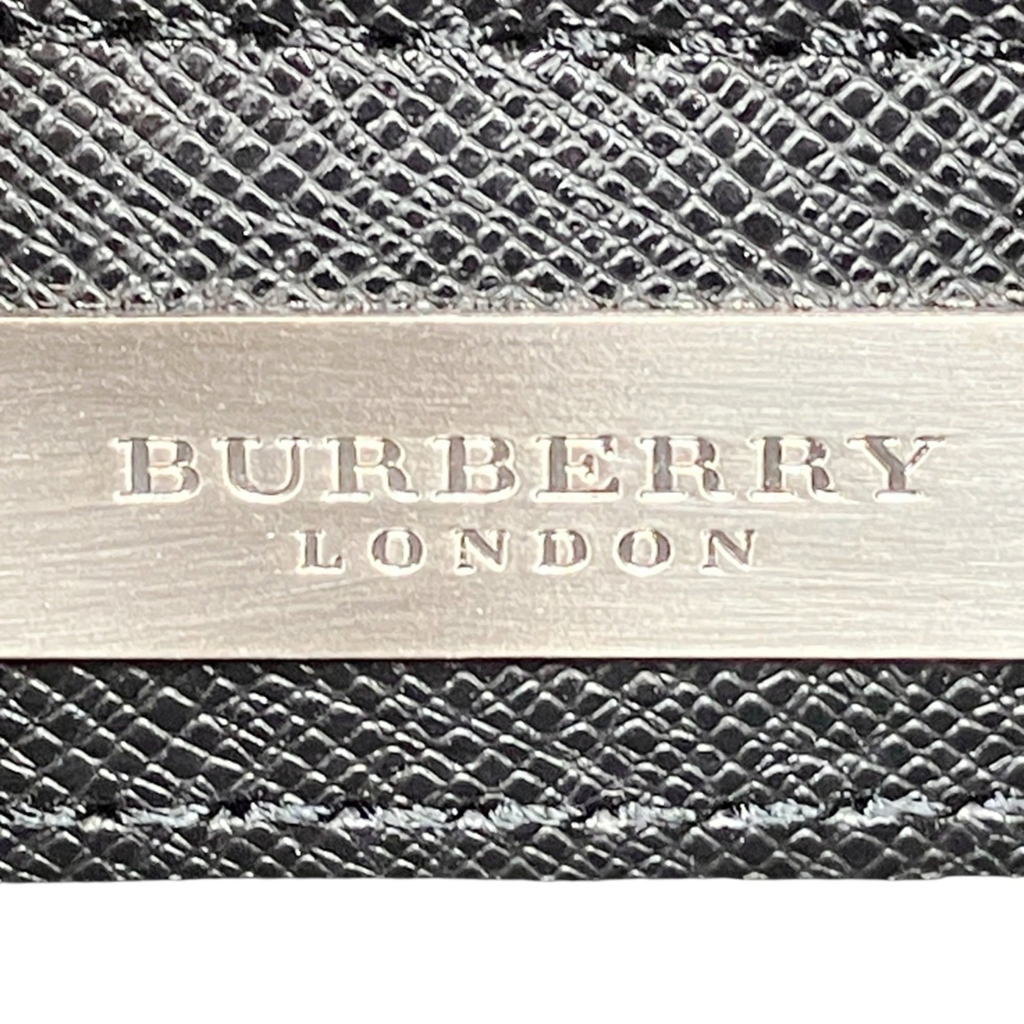 Burberry Black Leather Clutch Bag (Pre-Owned)