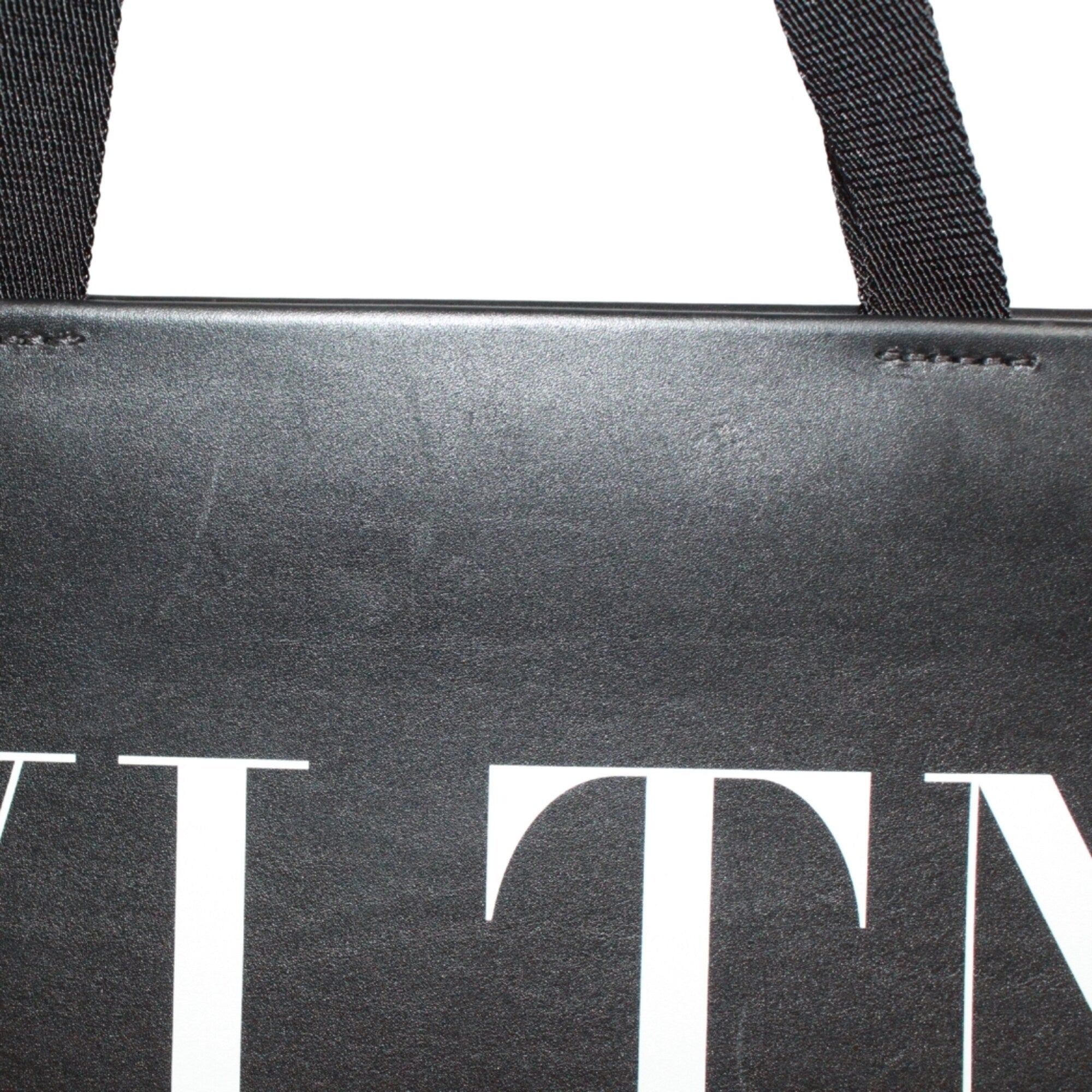 Valentino Black Leather Tote Bag (Pre-Owned)