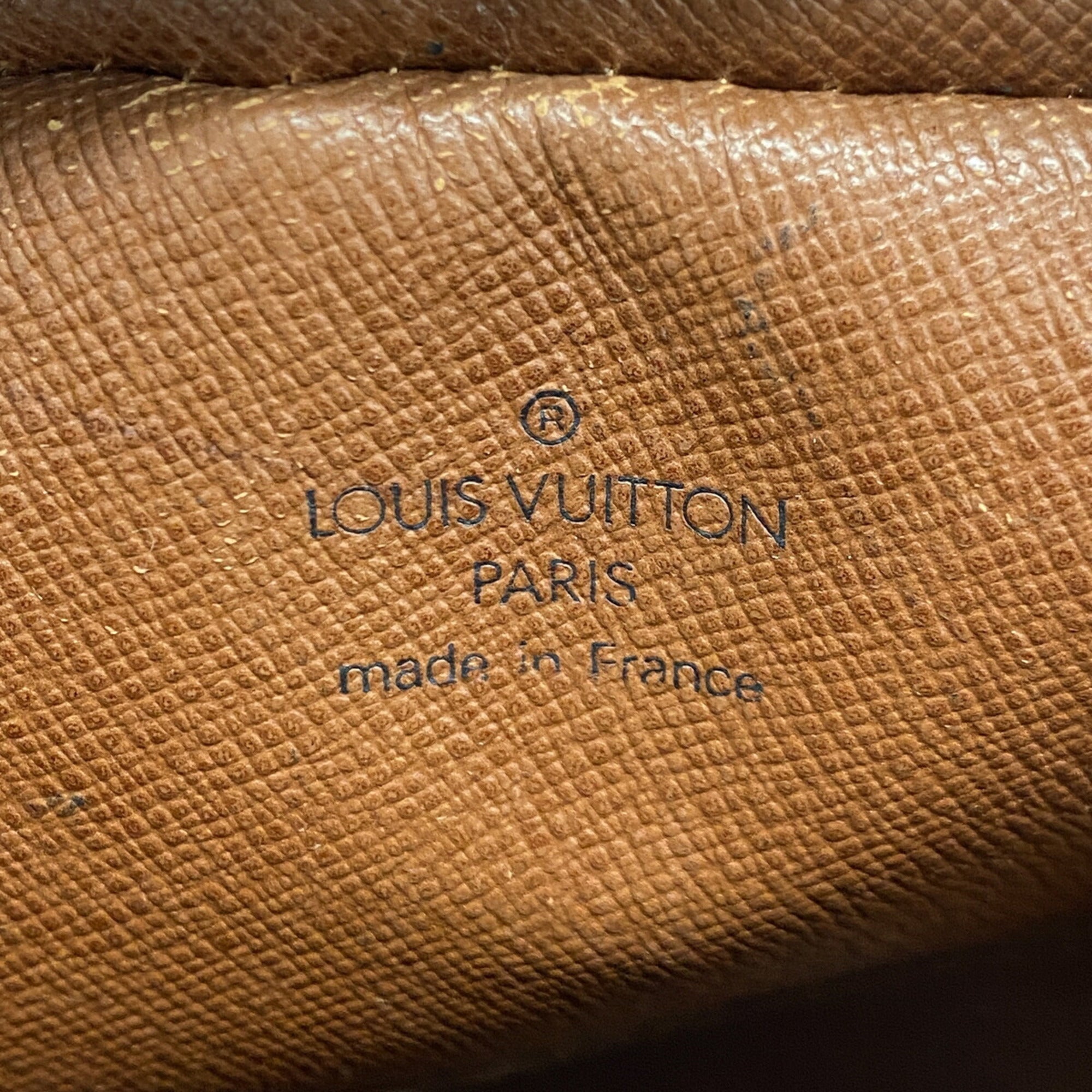 Louis Vuitton Brown Shoulder Bag (Pre-Owned)