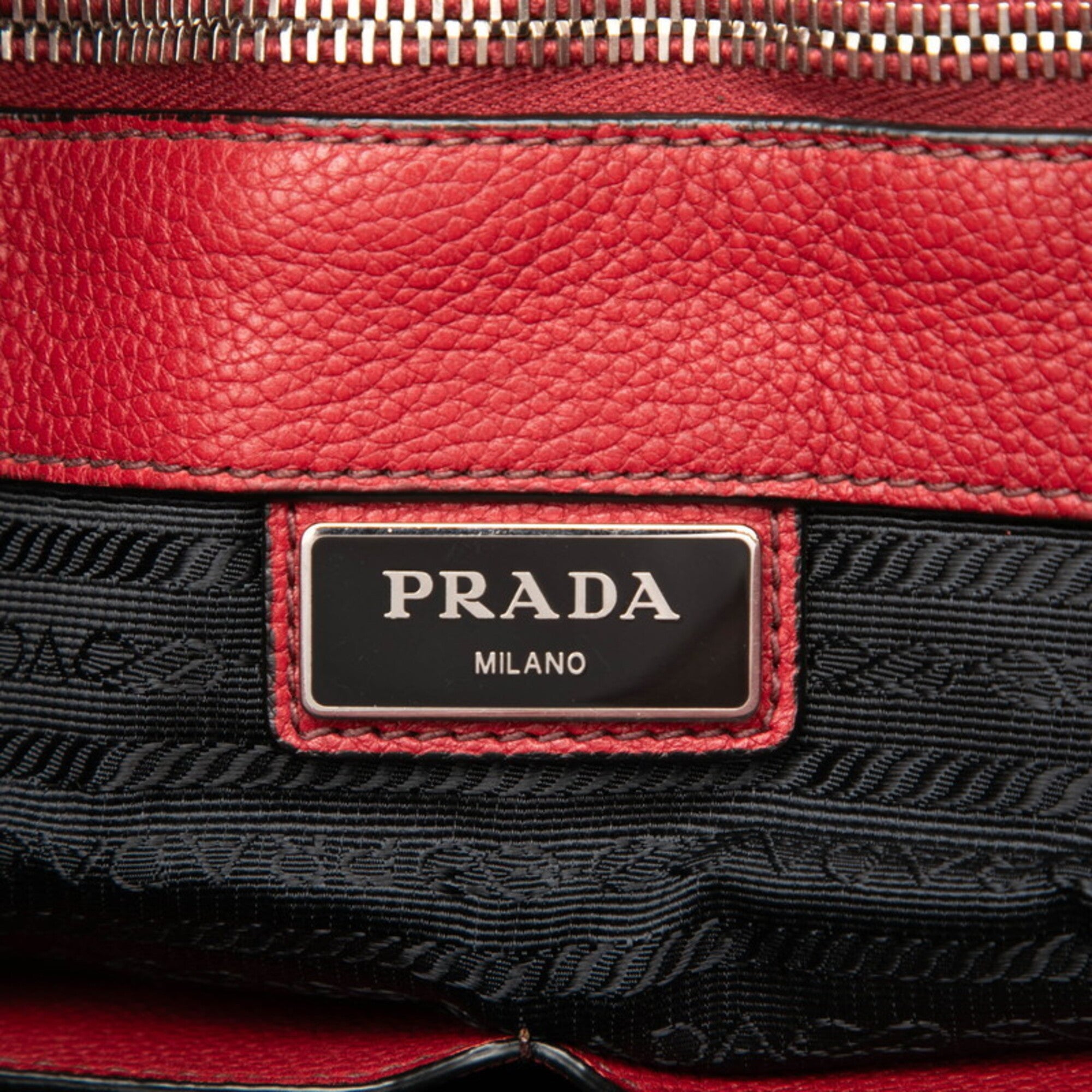 Prada Red Color Leather Tote Bag (Pre-Owned)