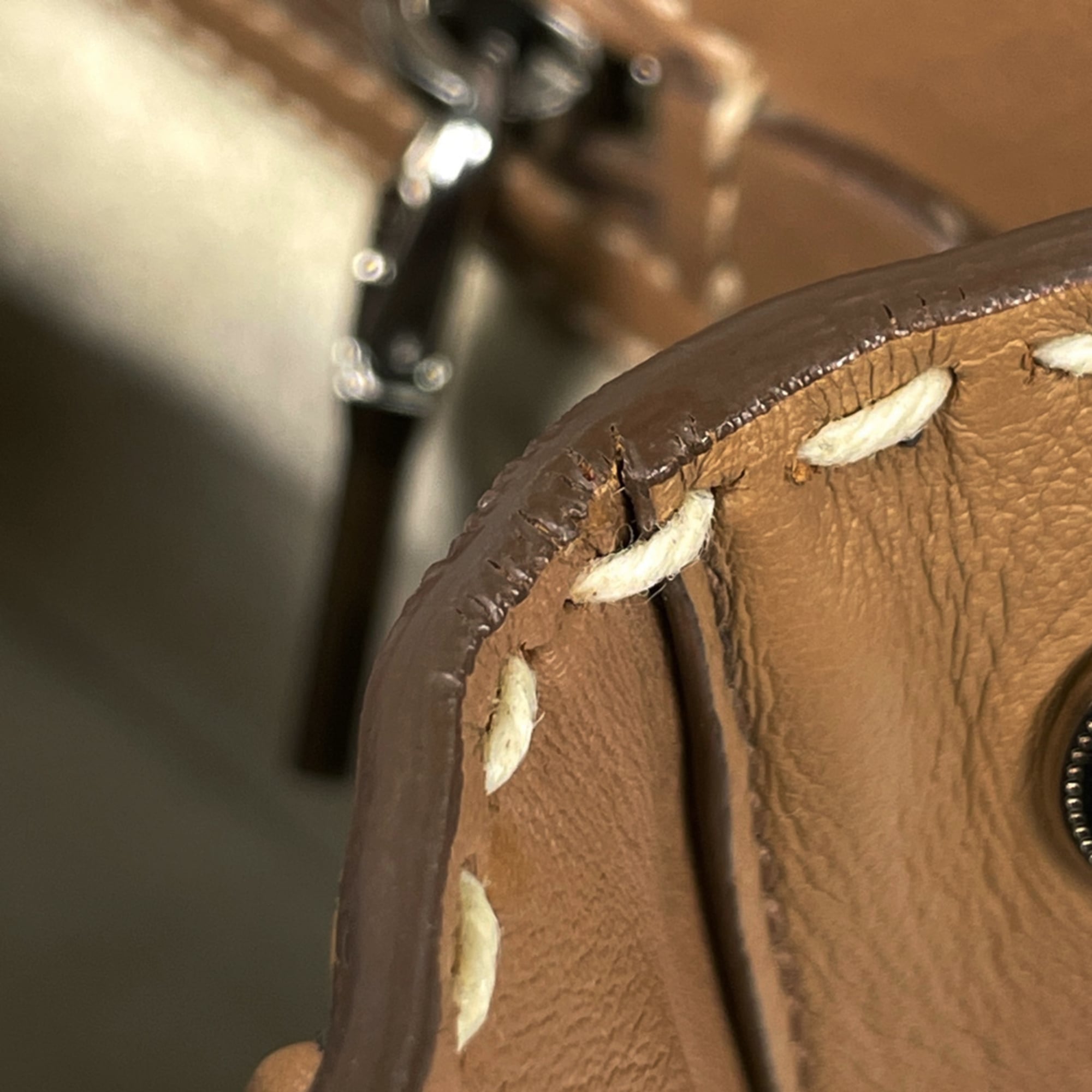 Prada Brown Leather Handbag (Pre-Owned)