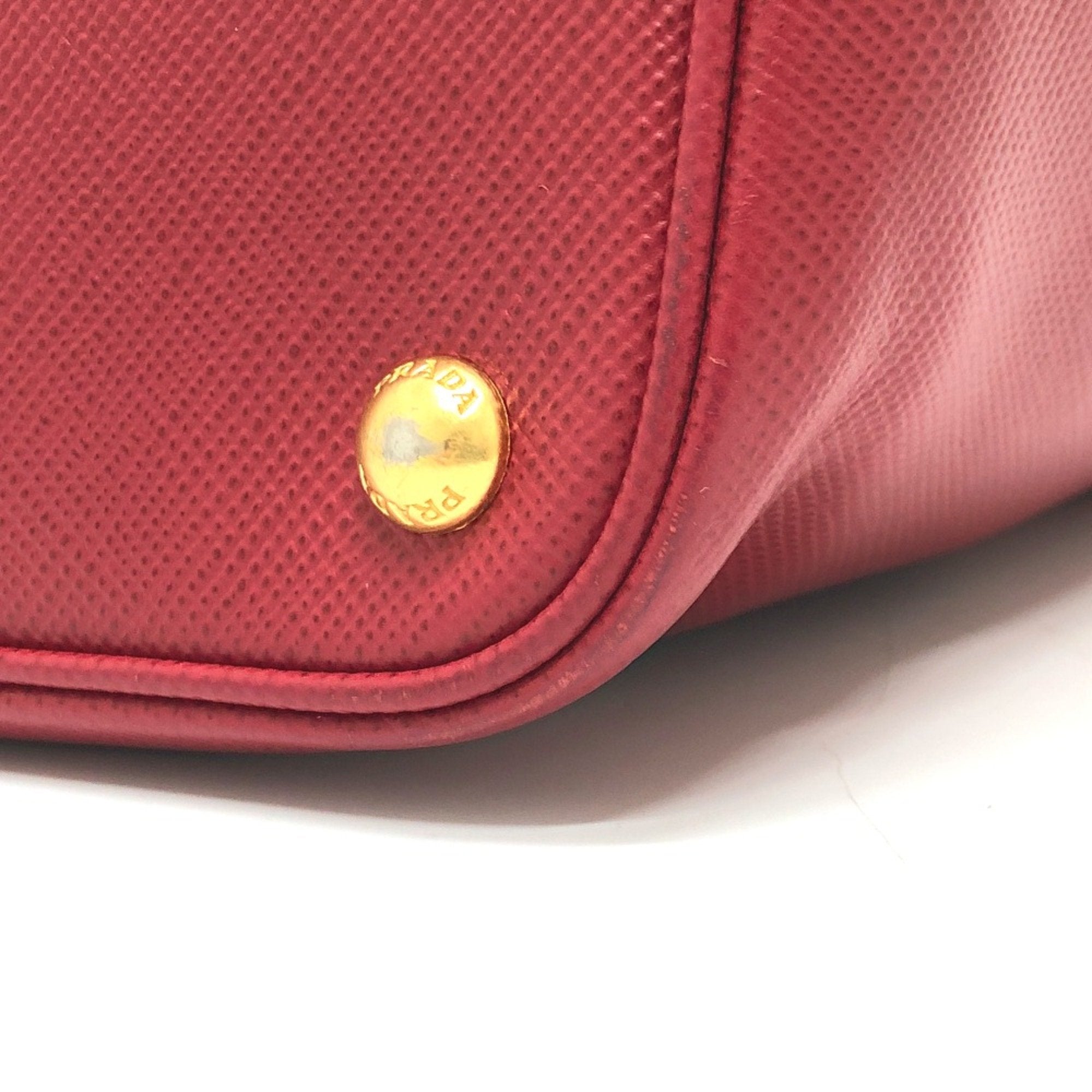 Prada Red Leather Handbag (Pre-Owned)