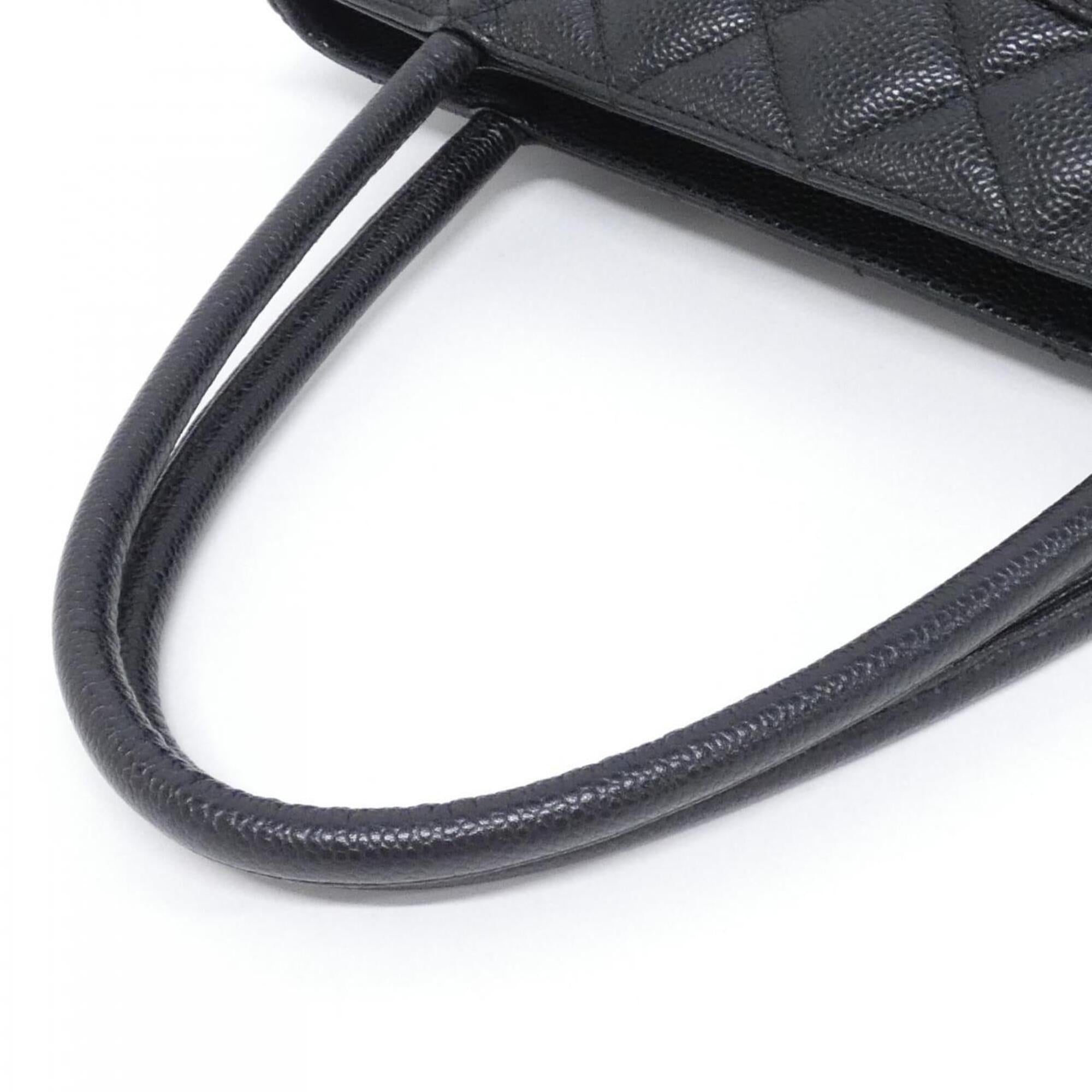 Chanel Black Grained Calfskin Handbag (Pre-Owned)