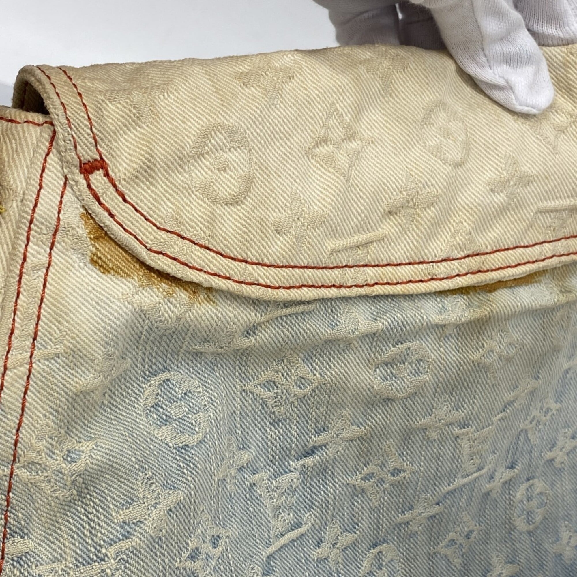 Louis Vuitton Blue Shoulder Bag (Pre-Owned)