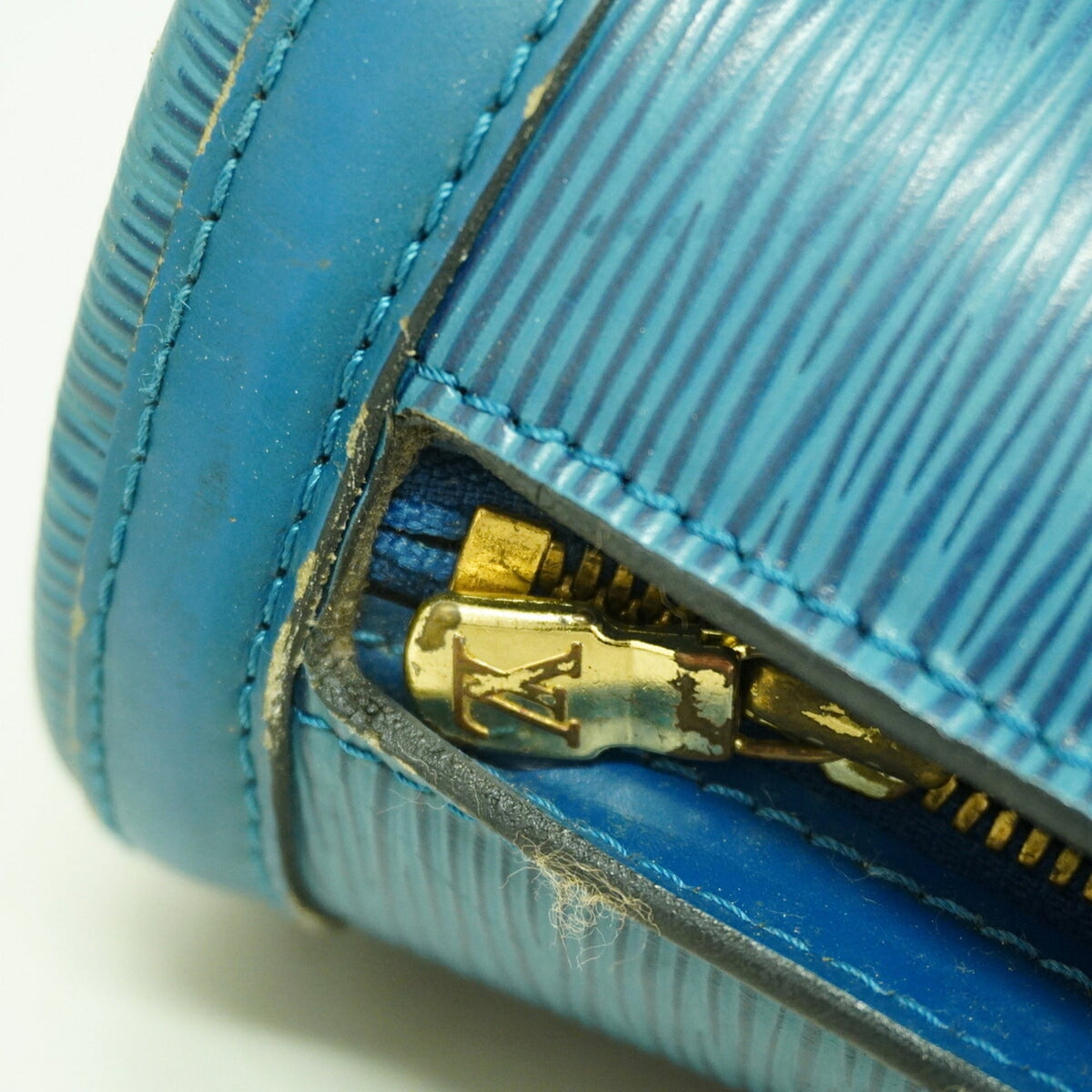 Louis Vuitton Toledo Blue Shoulder Bag (Pre-Owned)