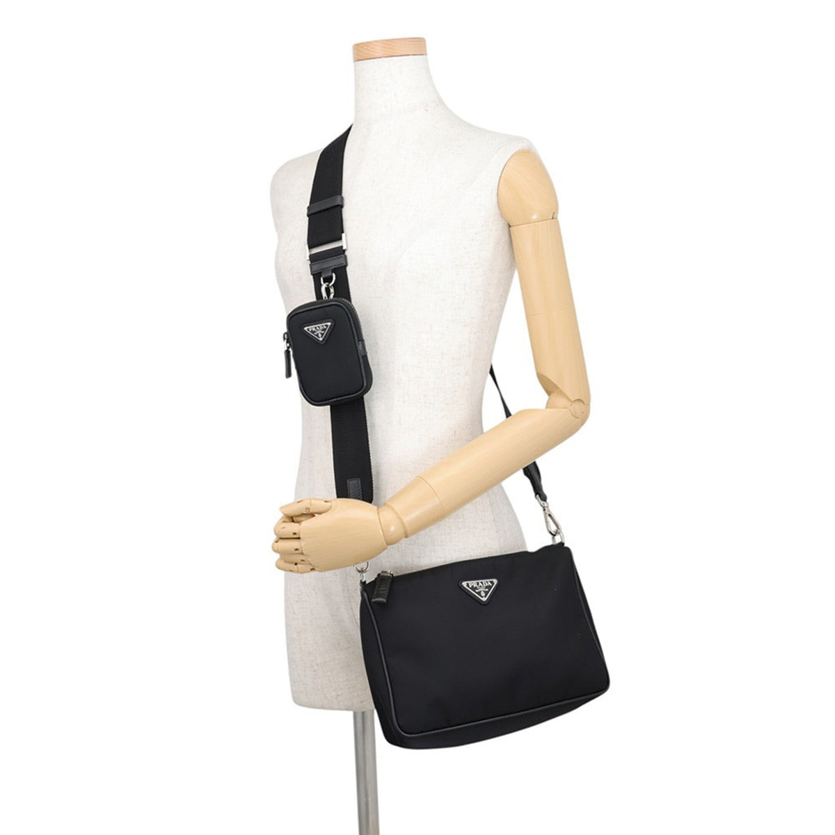 Prada Black Nylon Saffiano Handbag Shoulder Bag (Pre-Owned)